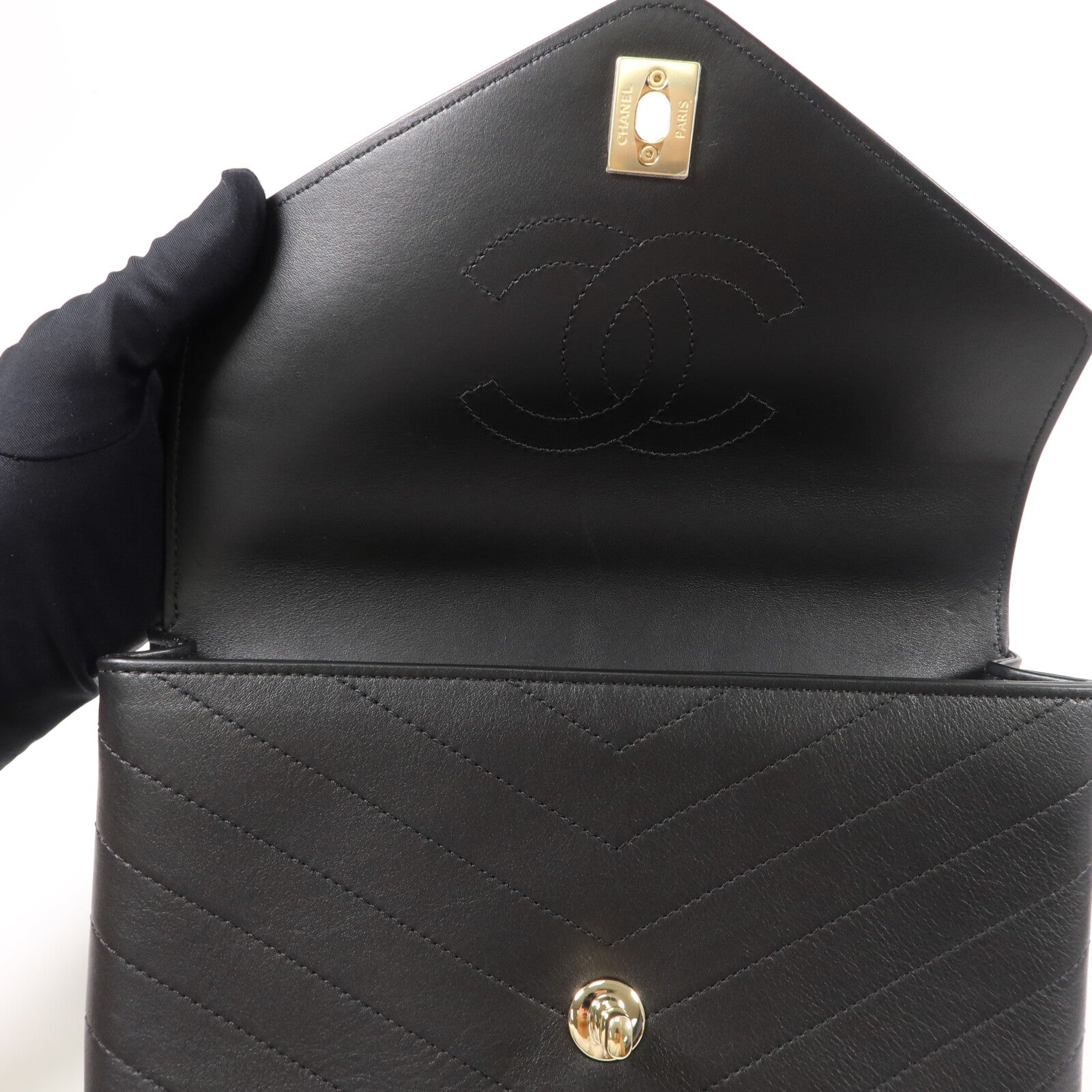 CHANEL 牛皮皮革Chain Shoulder鏈帶肩背兩用袋