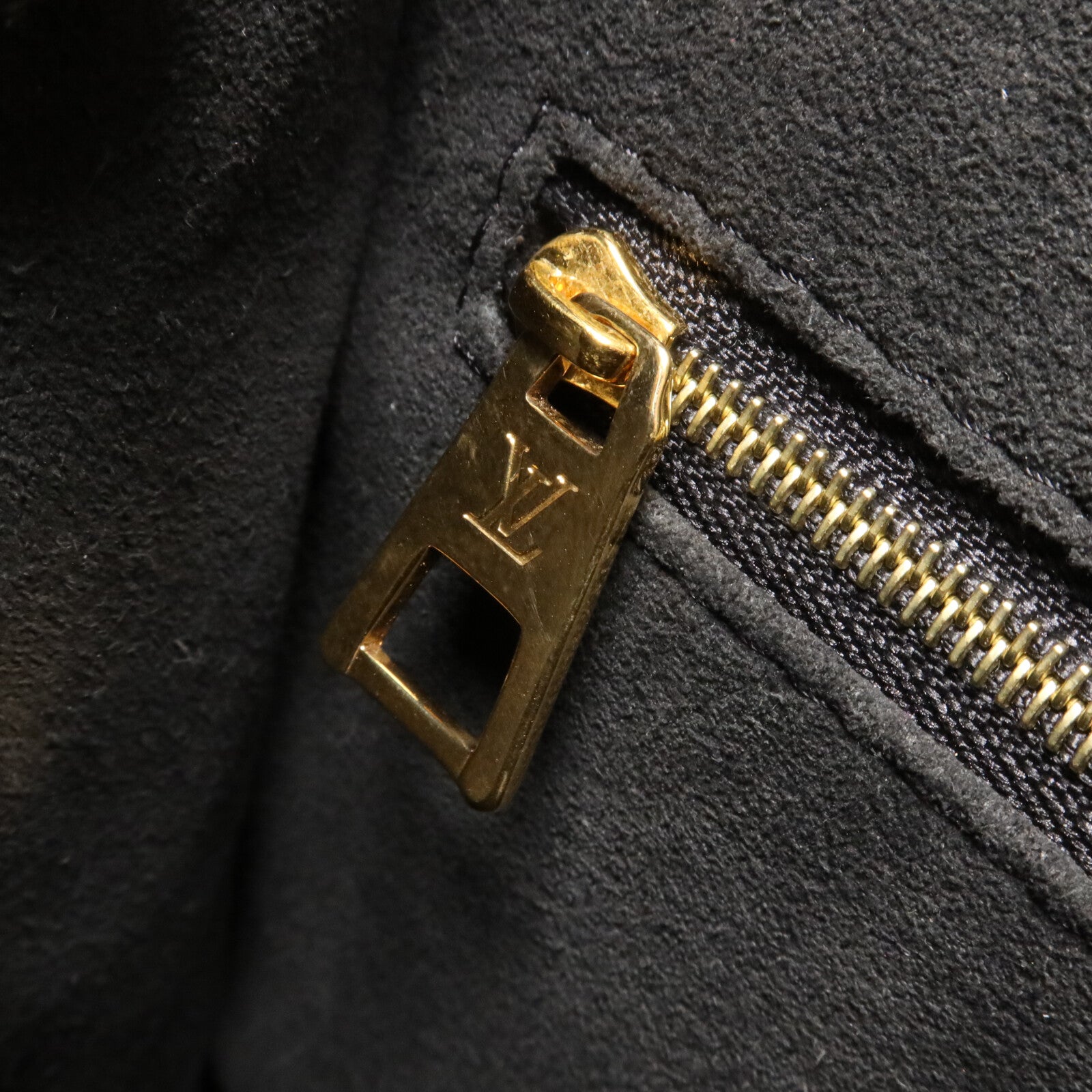 LOUIS VUITTON Monogram Empreinte OnTheGo PM手挽肩背兩用袋