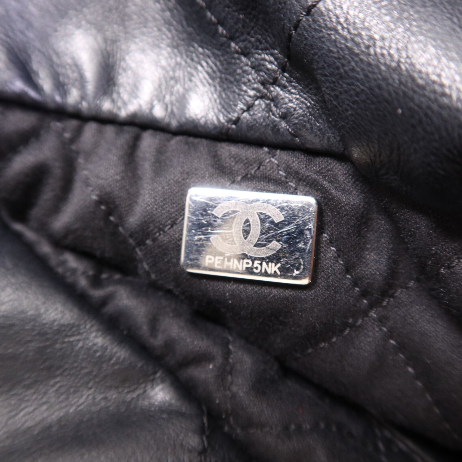 CHANEL 羊皮皮革Chanel 22鏈帶肩背袋