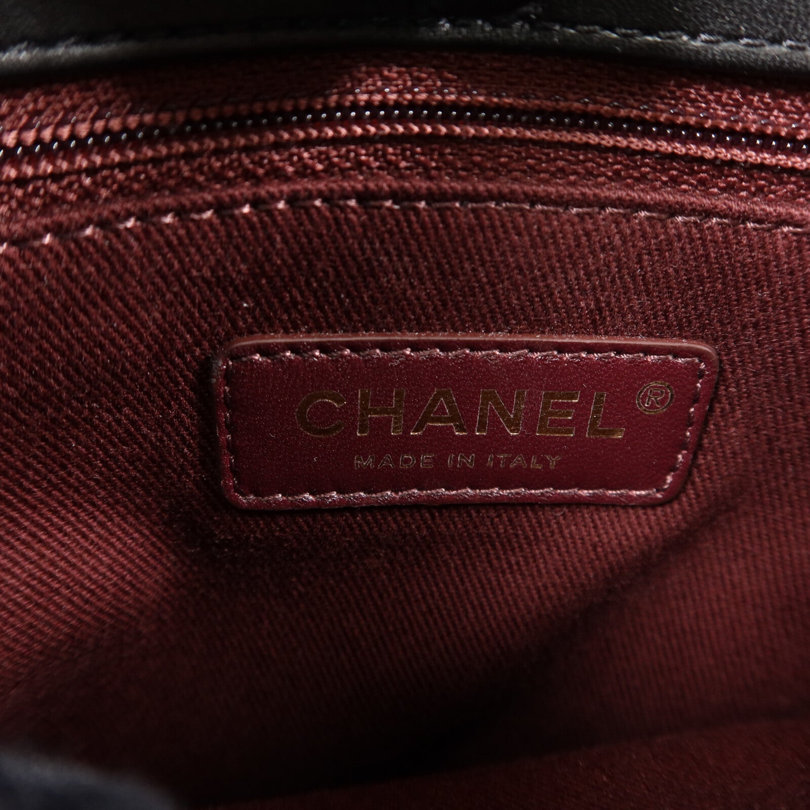 CHANEL 牛皮皮革Chain Shoulder鏈帶肩背兩用袋