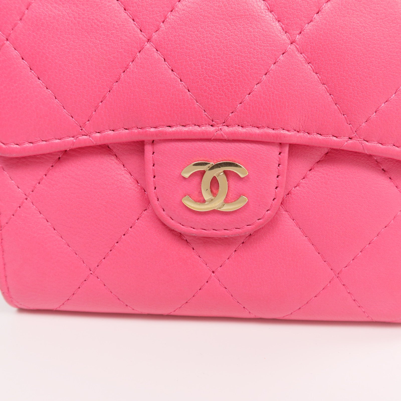 CHANEL 羊皮皮革Wallet金扣錢包