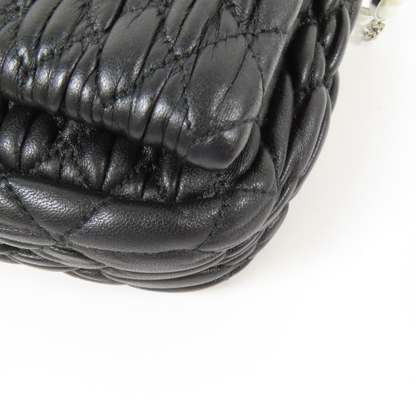 Miu Miu 皮革Shoulder Bag銀扣肩背袋