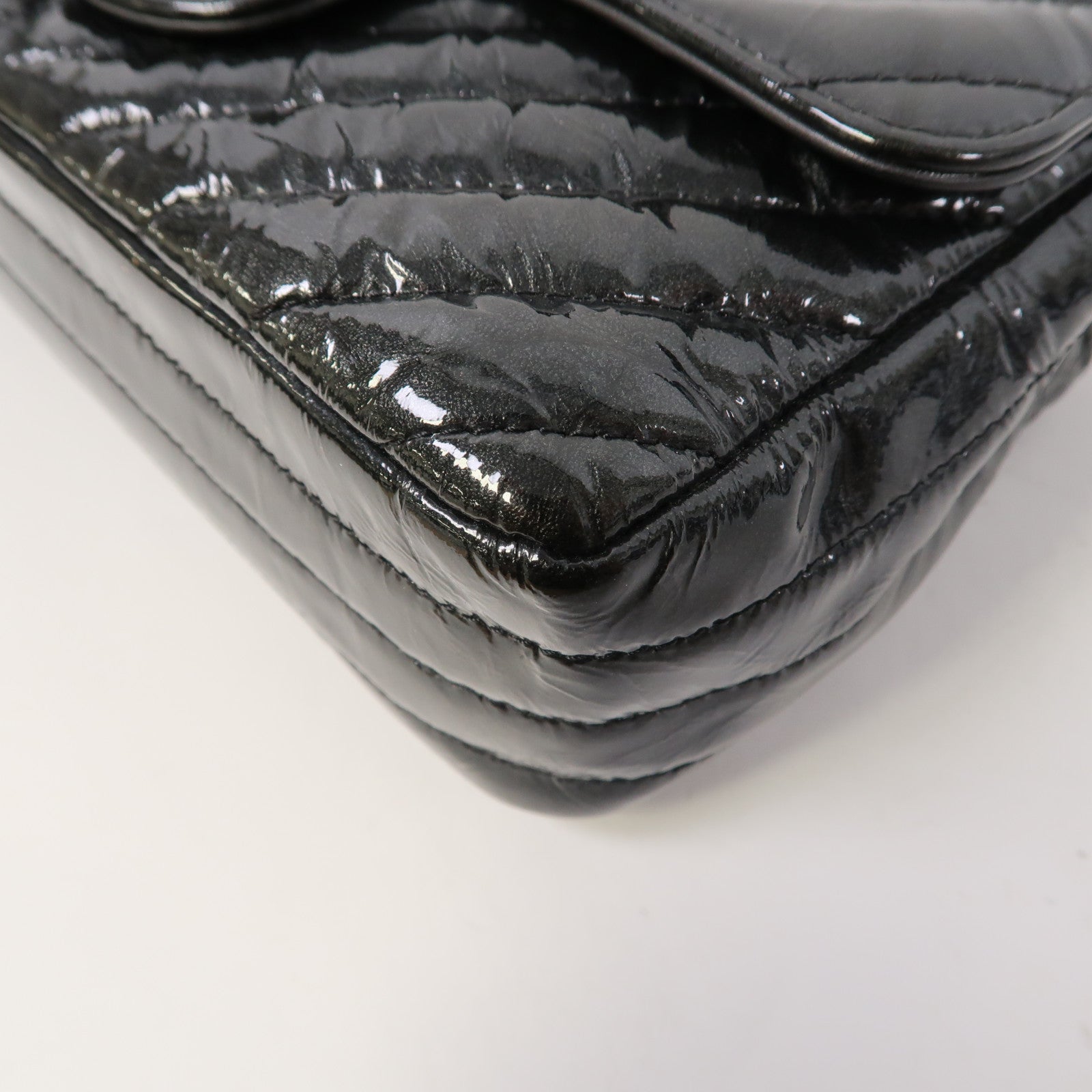 CHANEL 斜紋漆皮皮革Classic Flap 20銀扣鏈帶肩背袋黑色