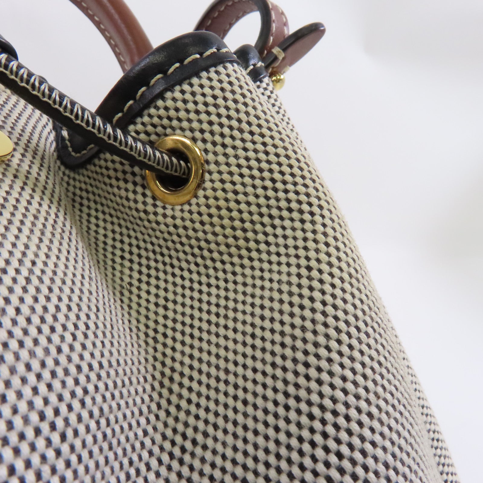 BURBERRY 帆布Drawstring Shoulder金扣手挽肩背兩用袋黑色