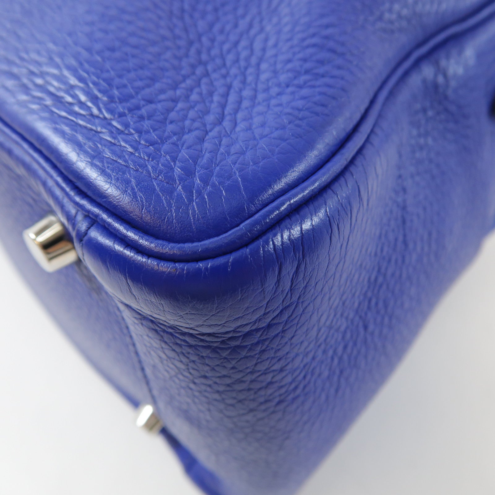 HERMES 【激減優惠】Clemence皮革Lindy 26銀扣手挽肩背兩用袋Bleu Electrique/藍色