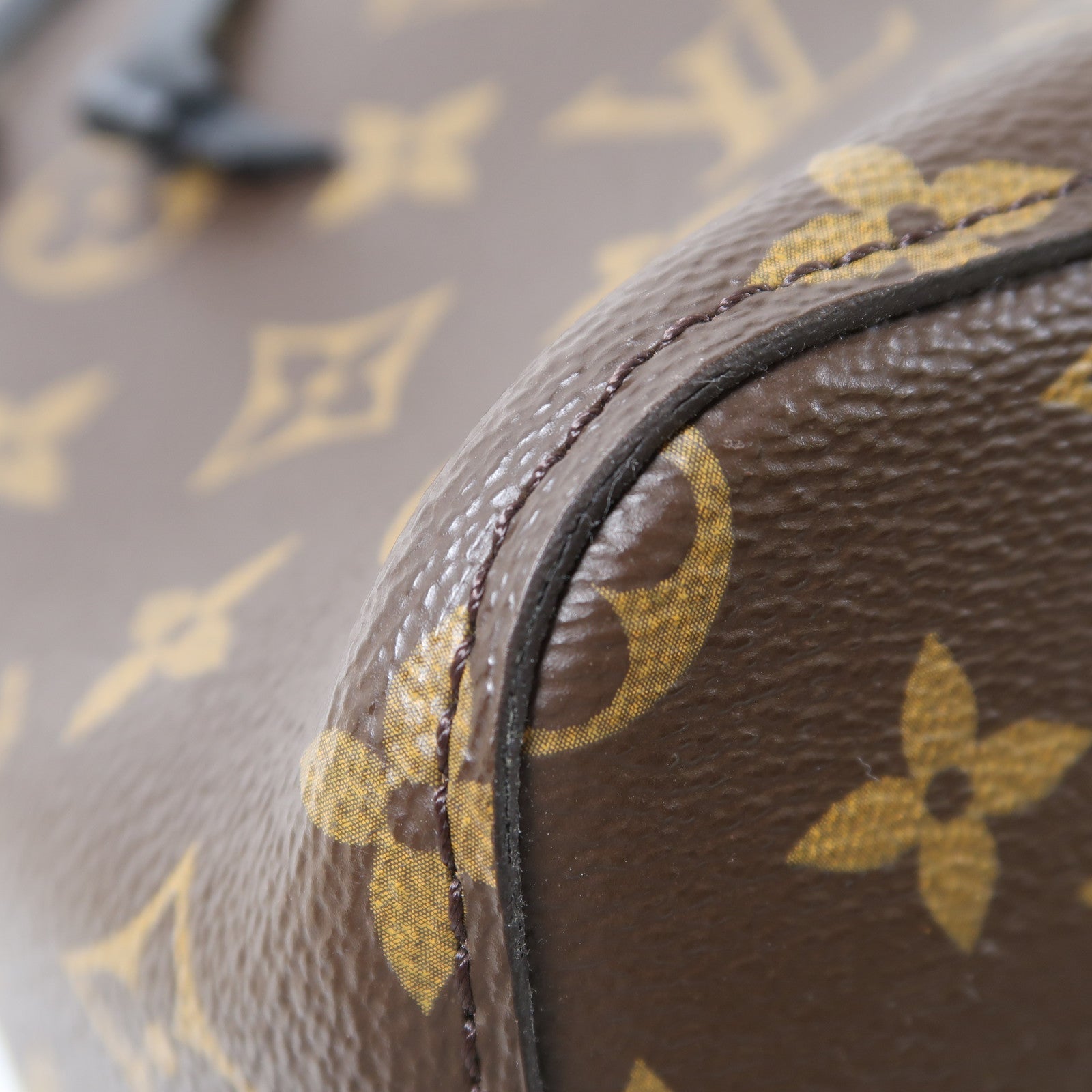 LOUIS VUITTON Monogram Neo Noe MM金扣肩背袋啡色/黑色