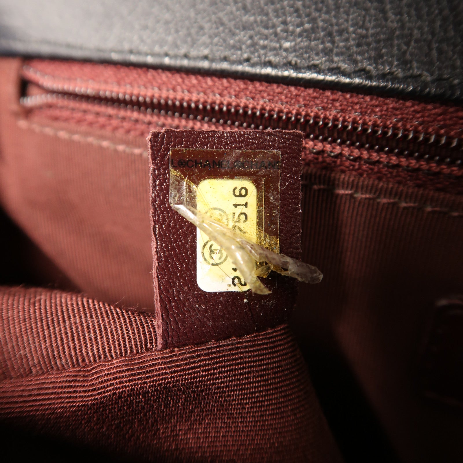 CHANEL CC Boy 28 Chain Shoulder Bag Calfskin Leather Black