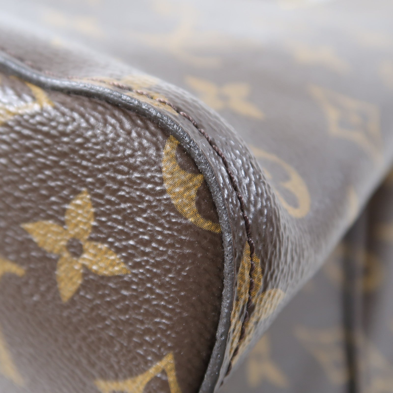 LOUIS VUITTON Monogram Neo Noe MM金扣肩背袋啡色/黑色