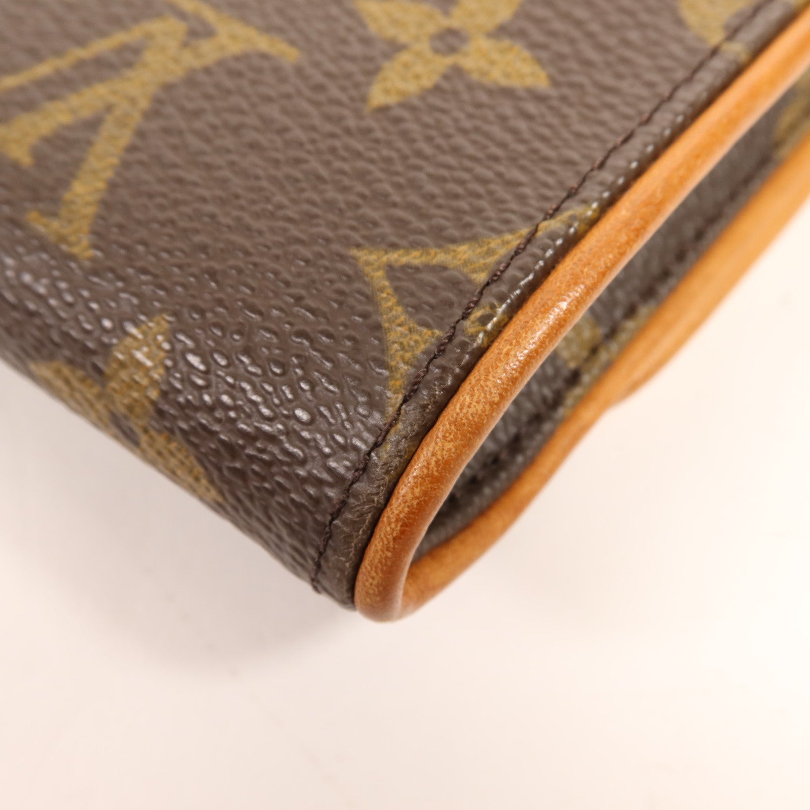 LOUIS VUITTON Monogram Pochette Twin GM金扣肩背袋