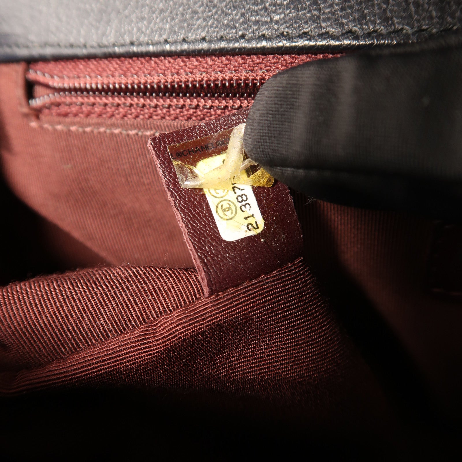 CHANEL CC Boy 28 Chain Shoulder Bag Calfskin Leather Black