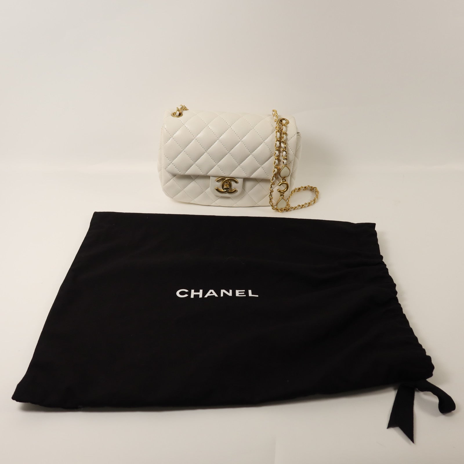 CHANEL 羊皮皮革Chain Shoulder金扣鏈帶肩背袋
