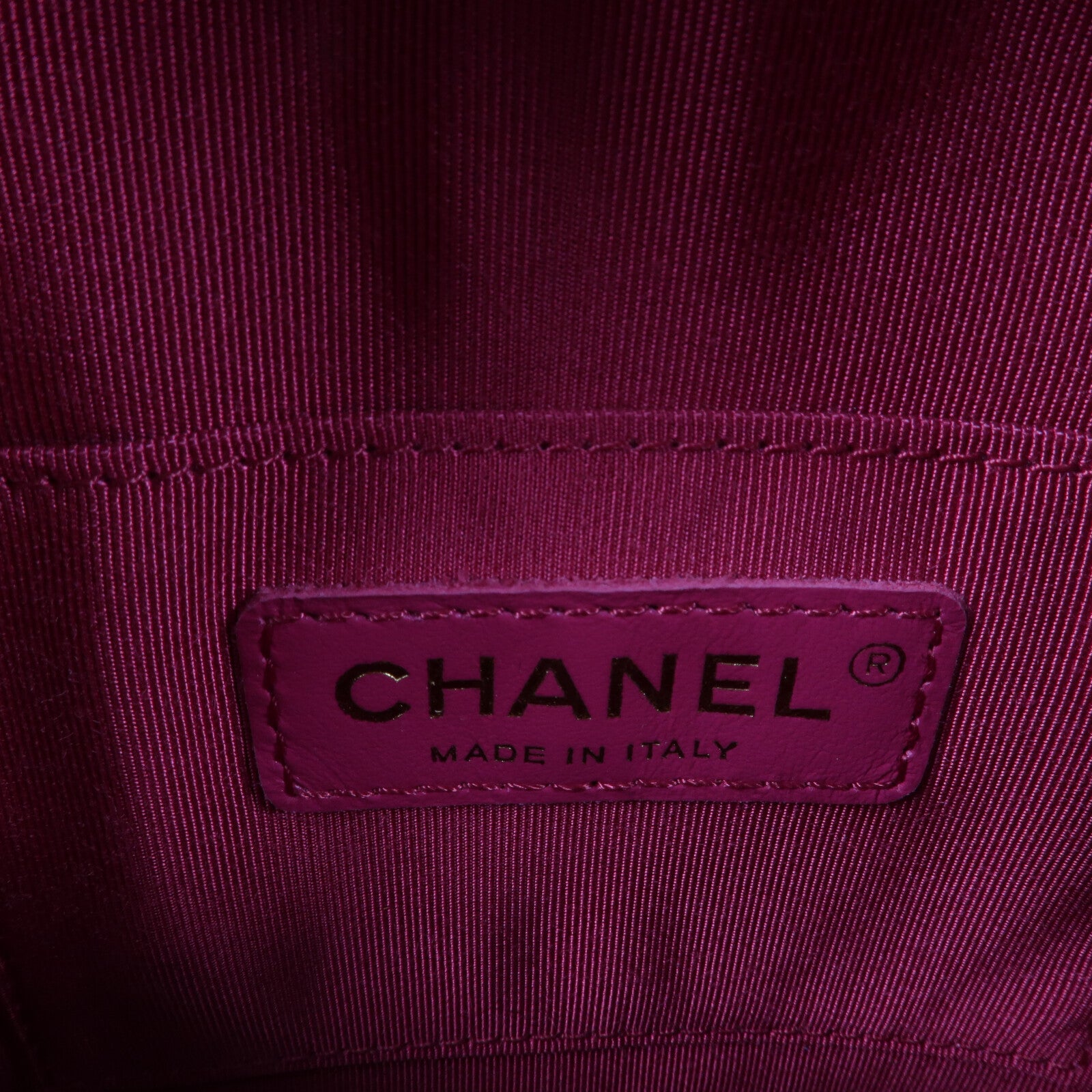CHANEL 牛皮皮革Round Chain Shoulder Bag鏈帶肩背袋