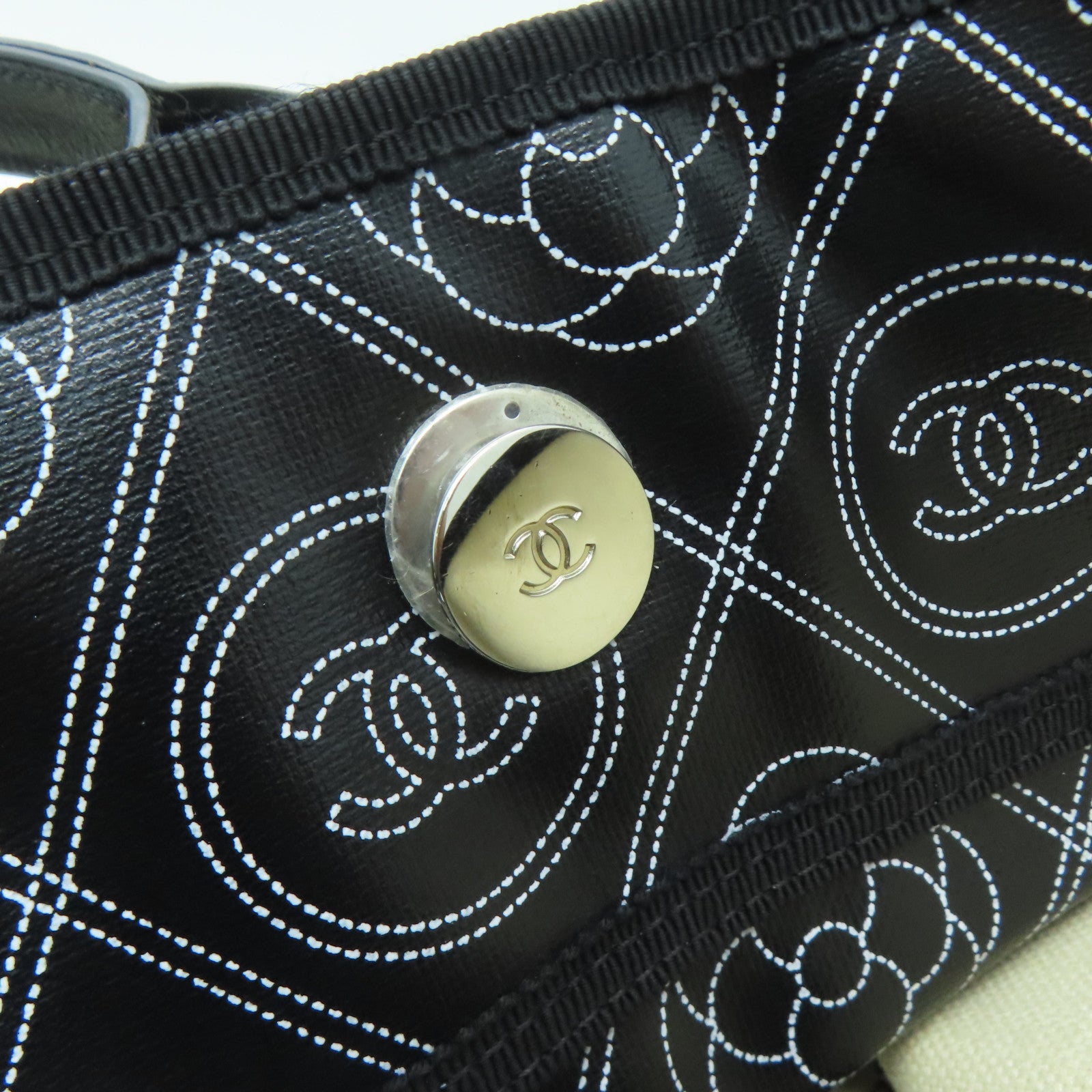 CHANEL 【激減優惠】塗層帆布Camellia Large Shopping Bag銀扣手挽袋黑色/白色