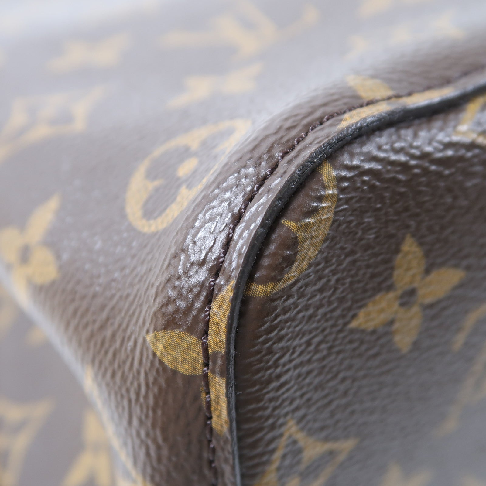 LOUIS VUITTON Monogram Neo Noe MM金扣肩背袋啡色/黑色
