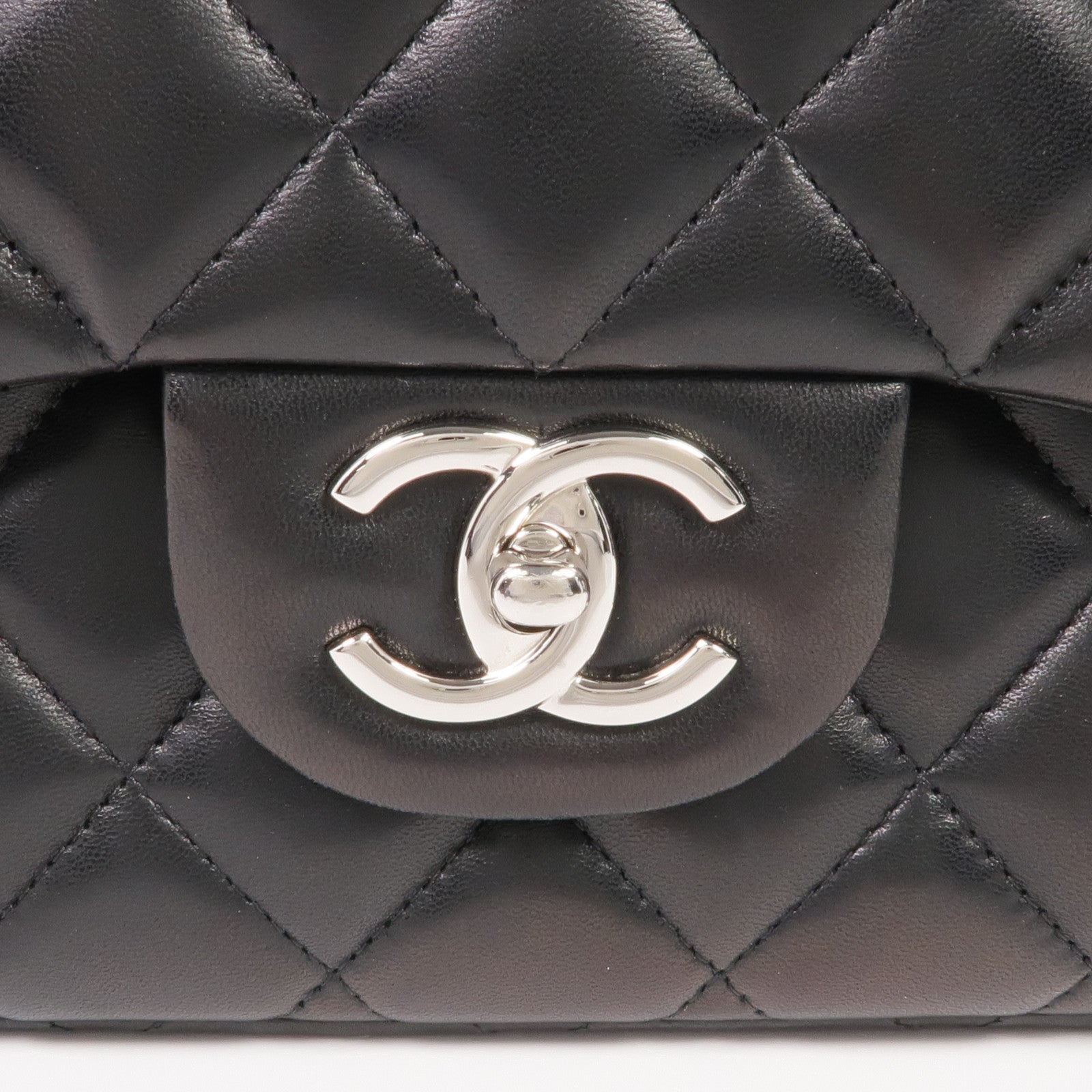 CHANEL 羊皮皮革Maxi Classic銀扣鏈帶肩背袋