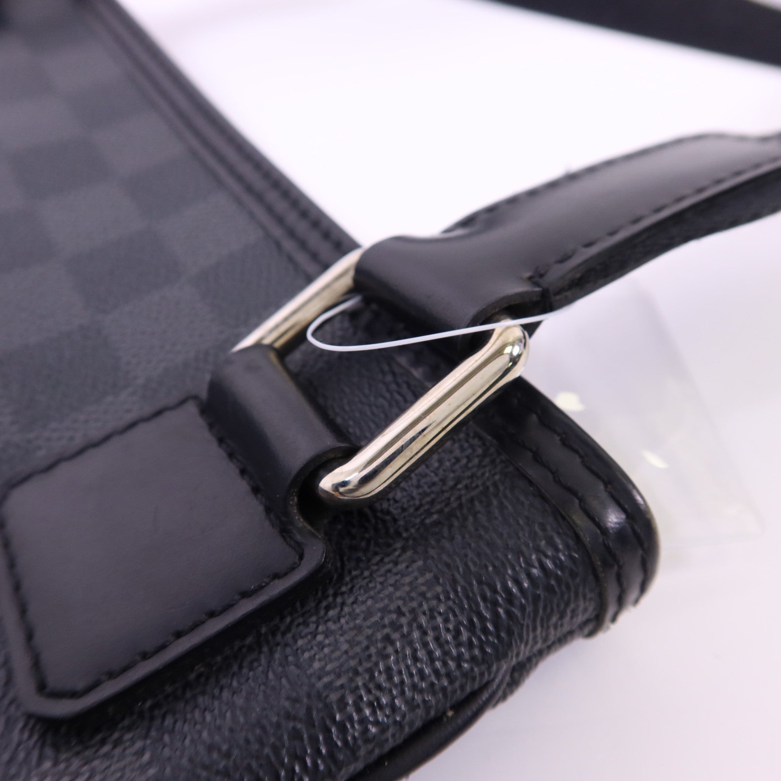 LOUIS VUITTON Damier Graphite Thomas銀扣肩背袋
