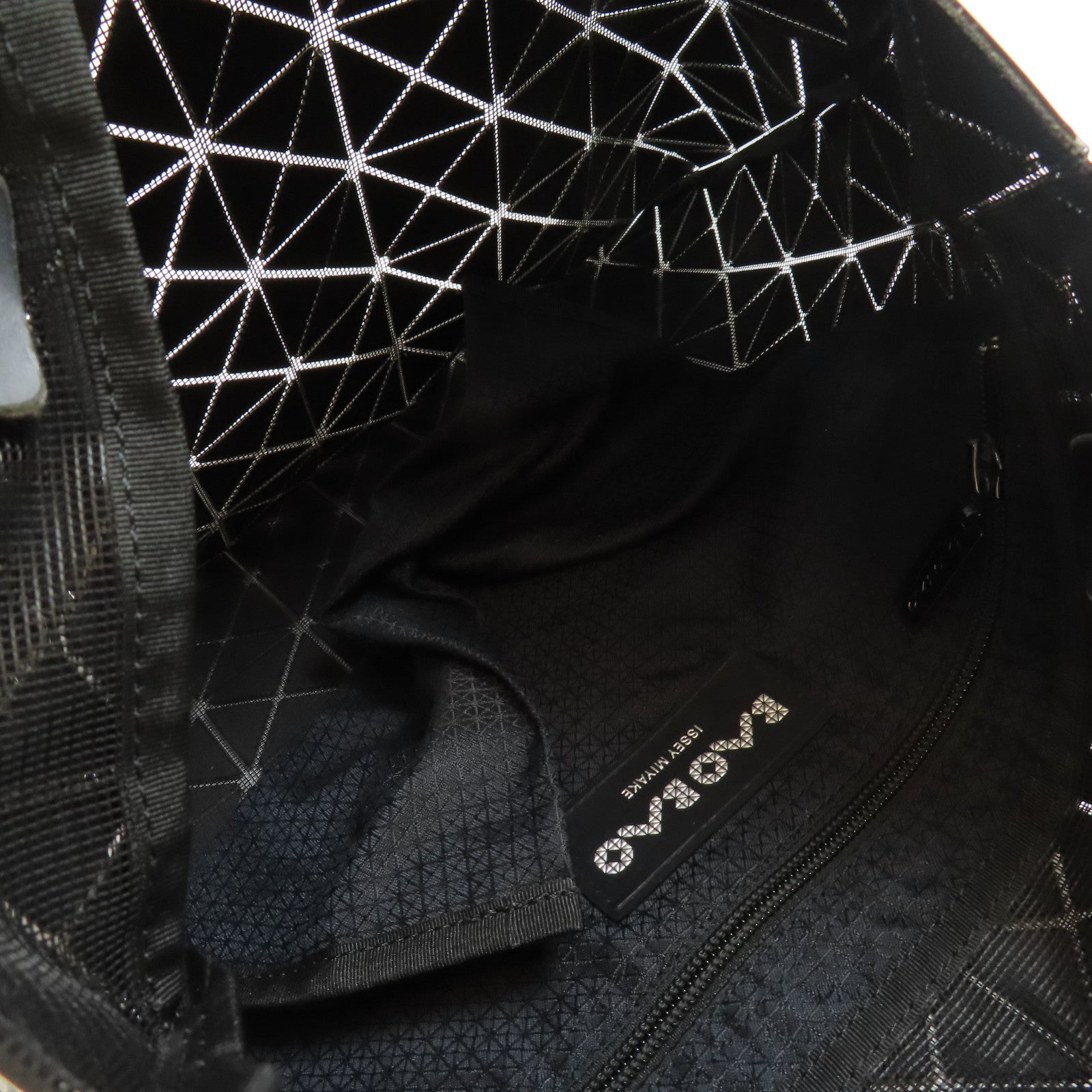 BAO BAO ISSEYMIYAKE PVC Shoulder Bag手挽袋黑色