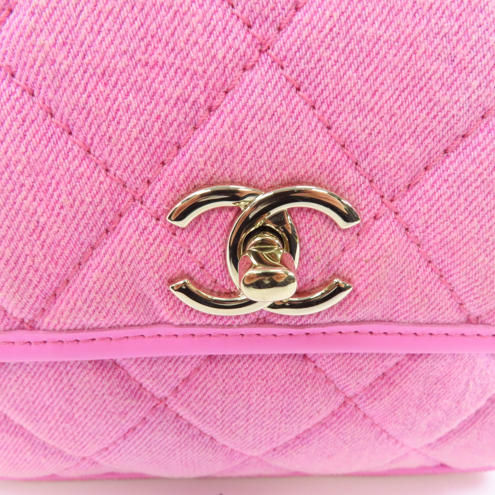 CHANEL 帆布Chain Shoulder Bag金扣鏈帶肩背袋粉紅色