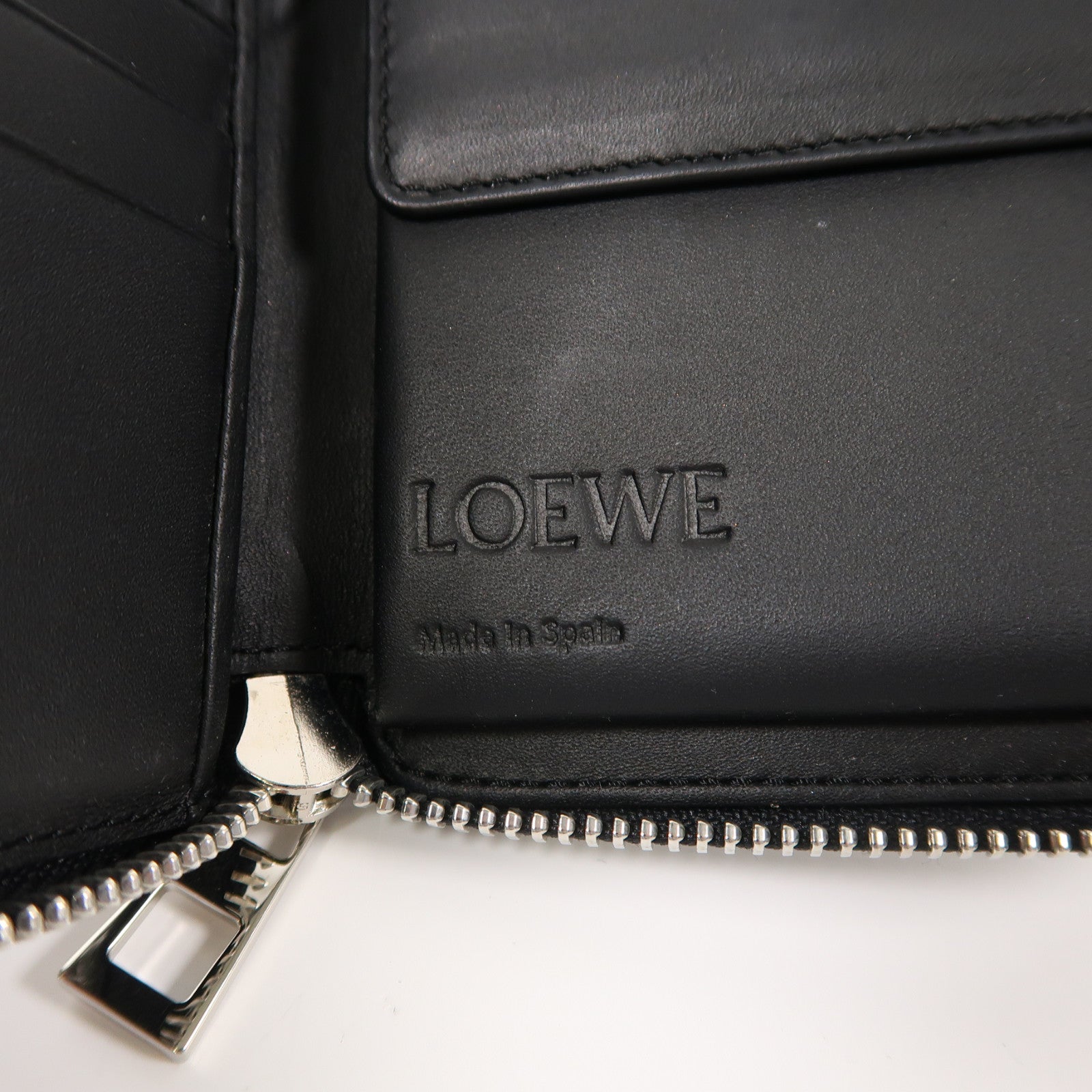 LOEWE 牛皮皮革Zipper Wallet銀扣錢包黑色
