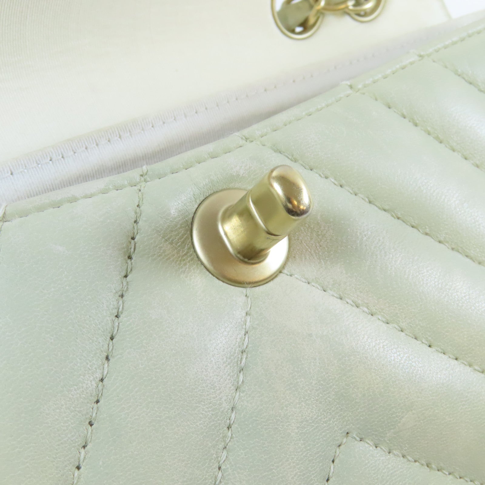 CHANEL **【激減優惠】牛皮皮革Chain Shoulder Bag金扣鏈帶肩背袋淺綠色