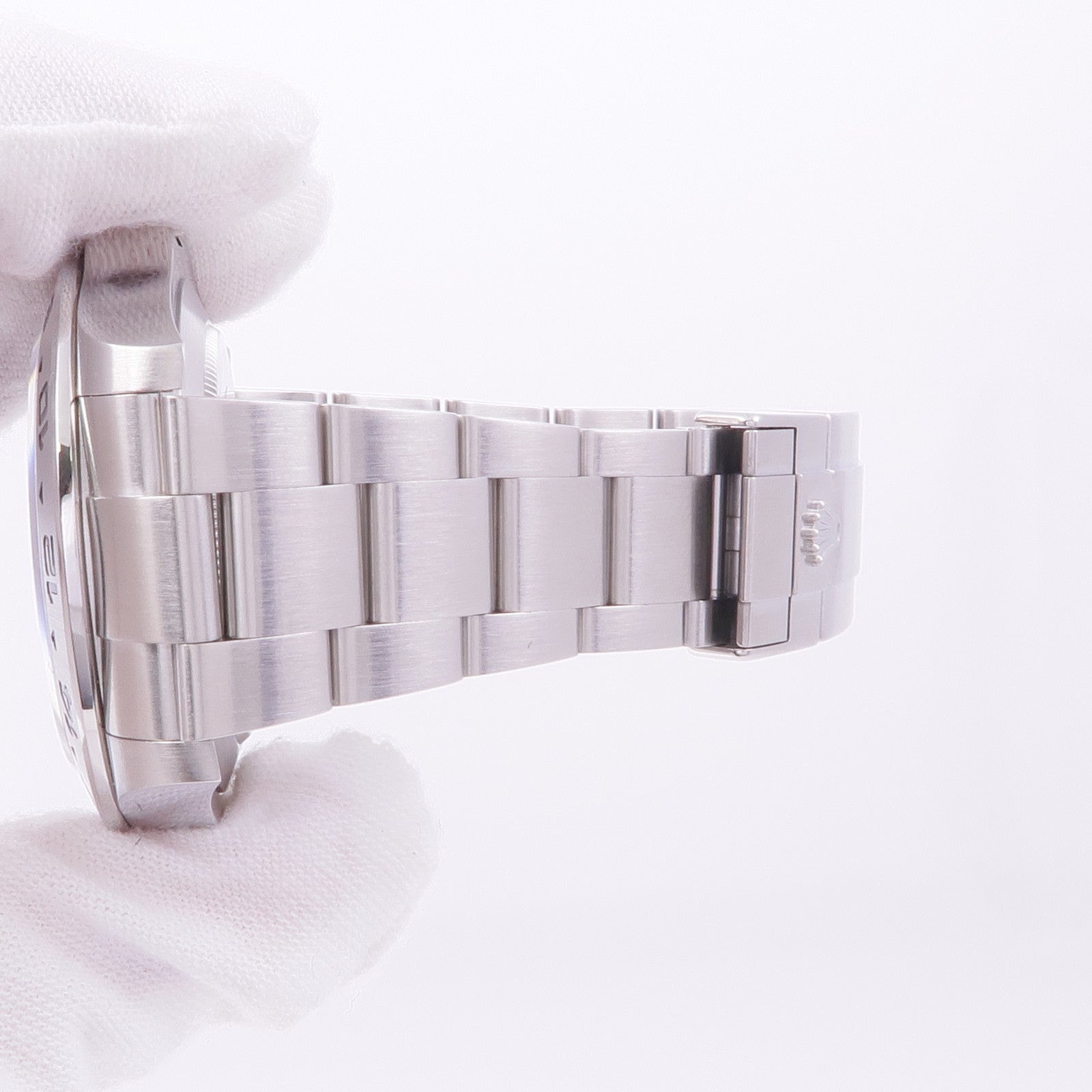 ROLEX Explorer II 216570