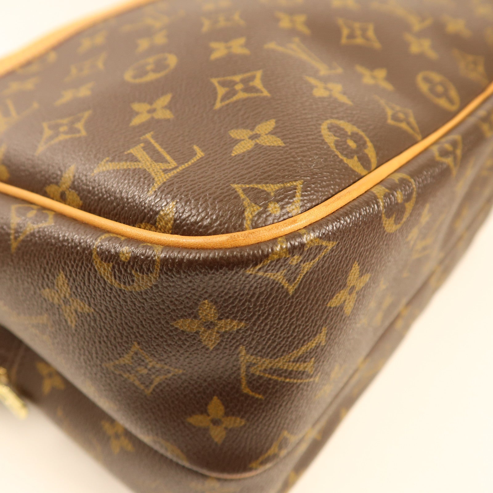 LOUIS VUITTON Monogram Reporter GM金扣肩背袋