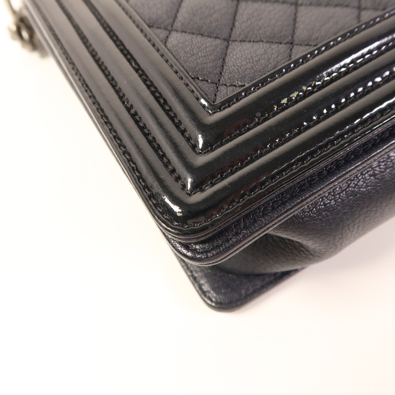 CHANEL CC Boy 28 Chain Shoulder Bag Calfskin Leather Black