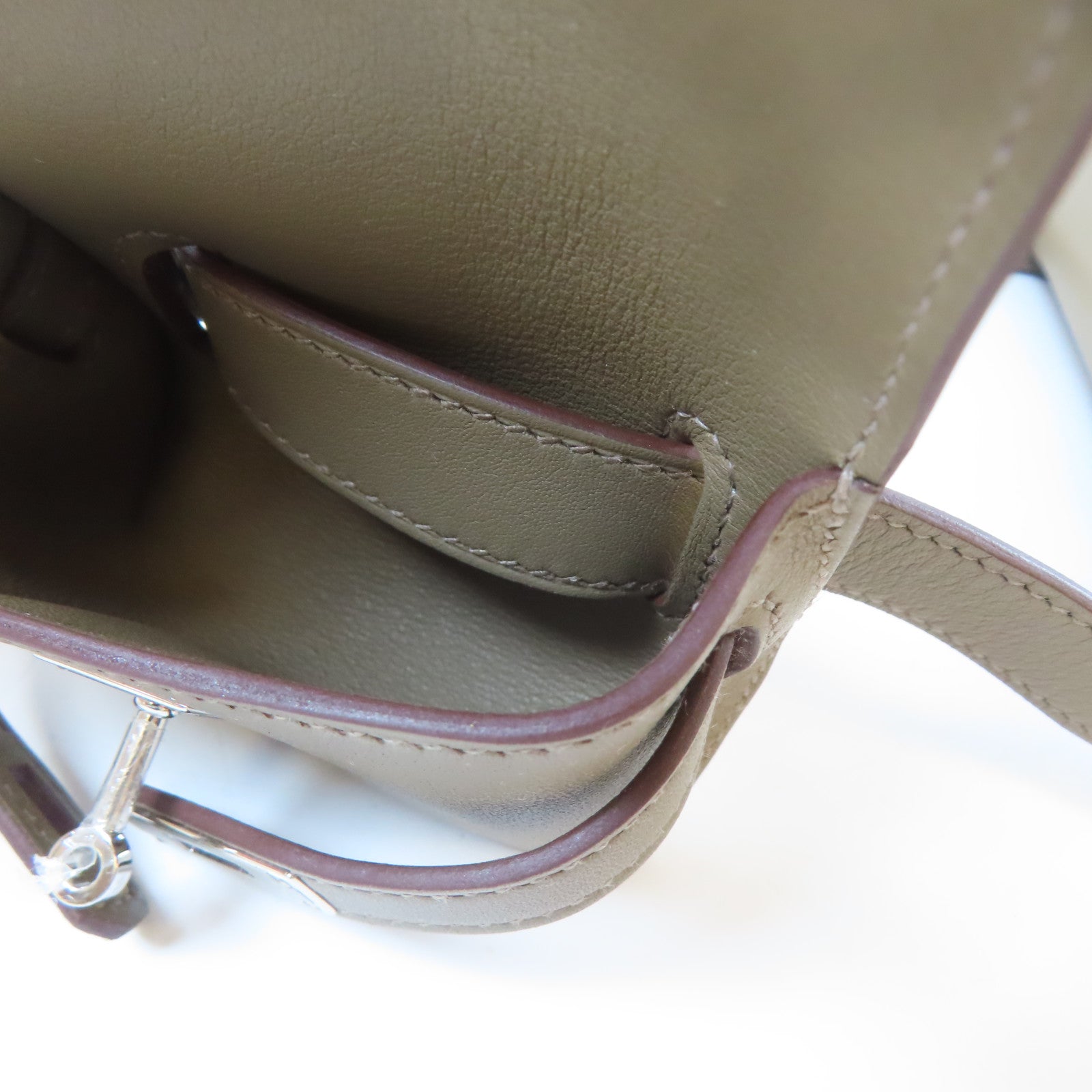 HERMES 【激減優惠】Swift皮革Kelly Moove銀扣皮革肩背袋大象灰色