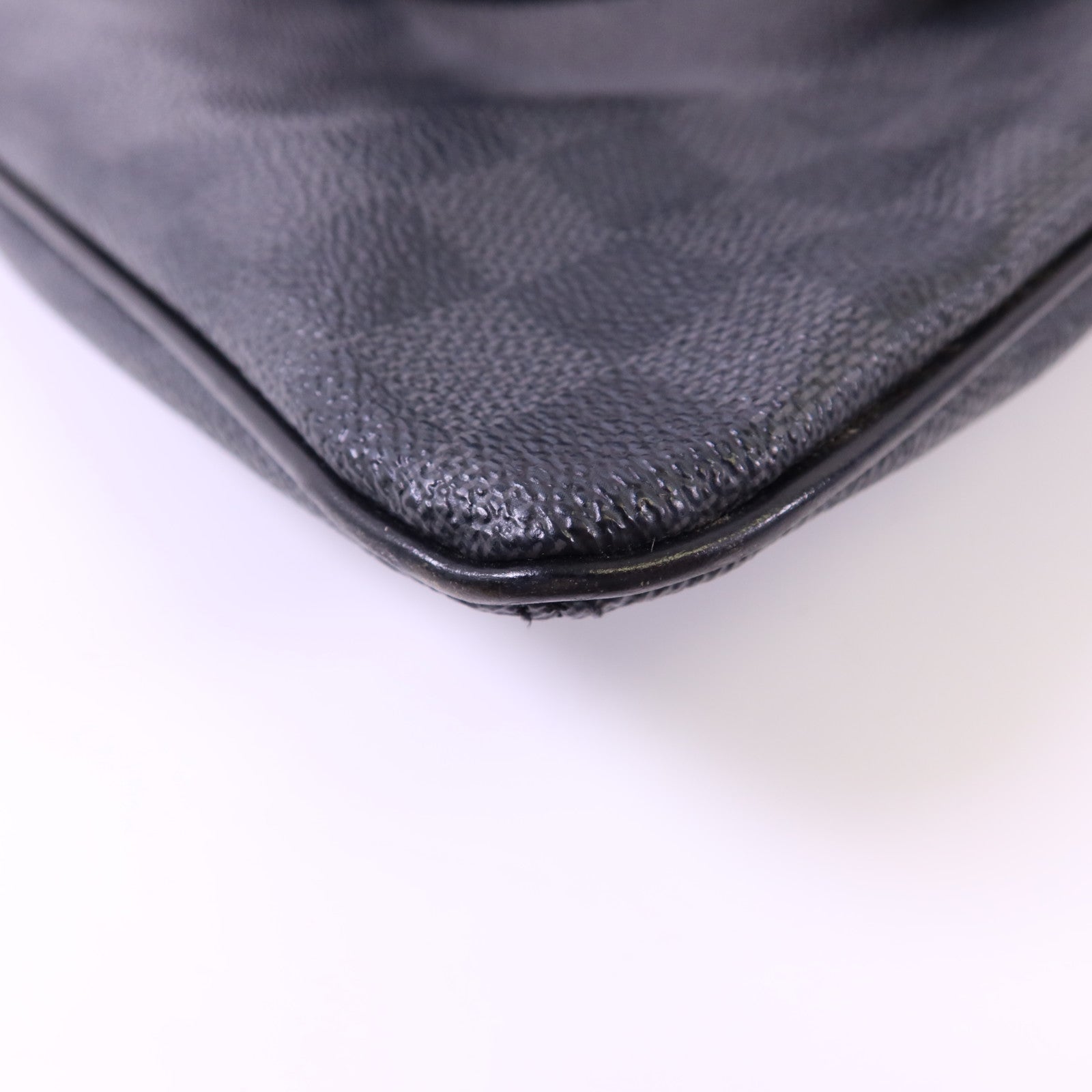 LOUIS VUITTON Damier Graphite Thomas銀扣肩背袋