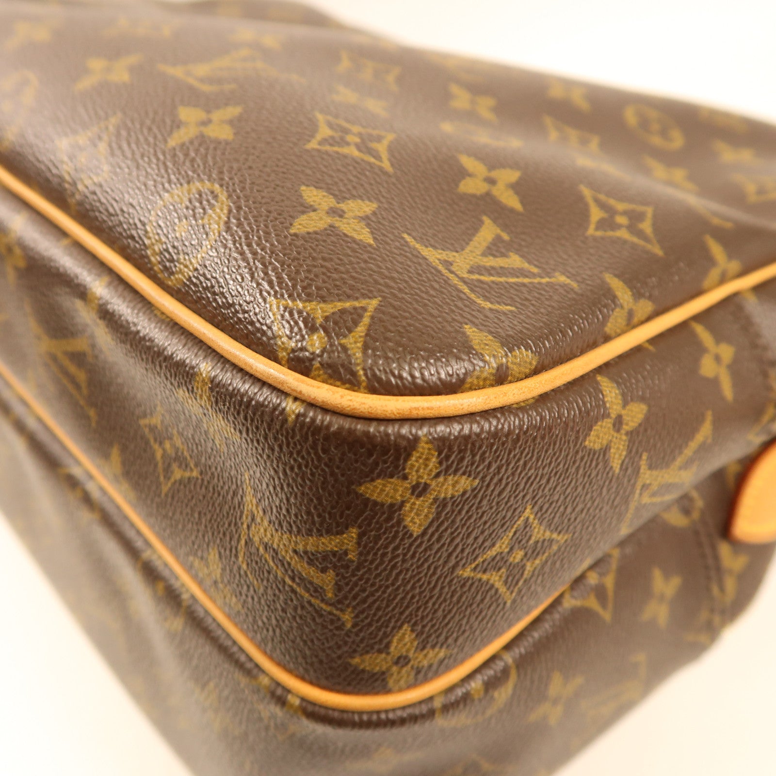 LOUIS VUITTON Monogram Reporter GM金扣肩背袋