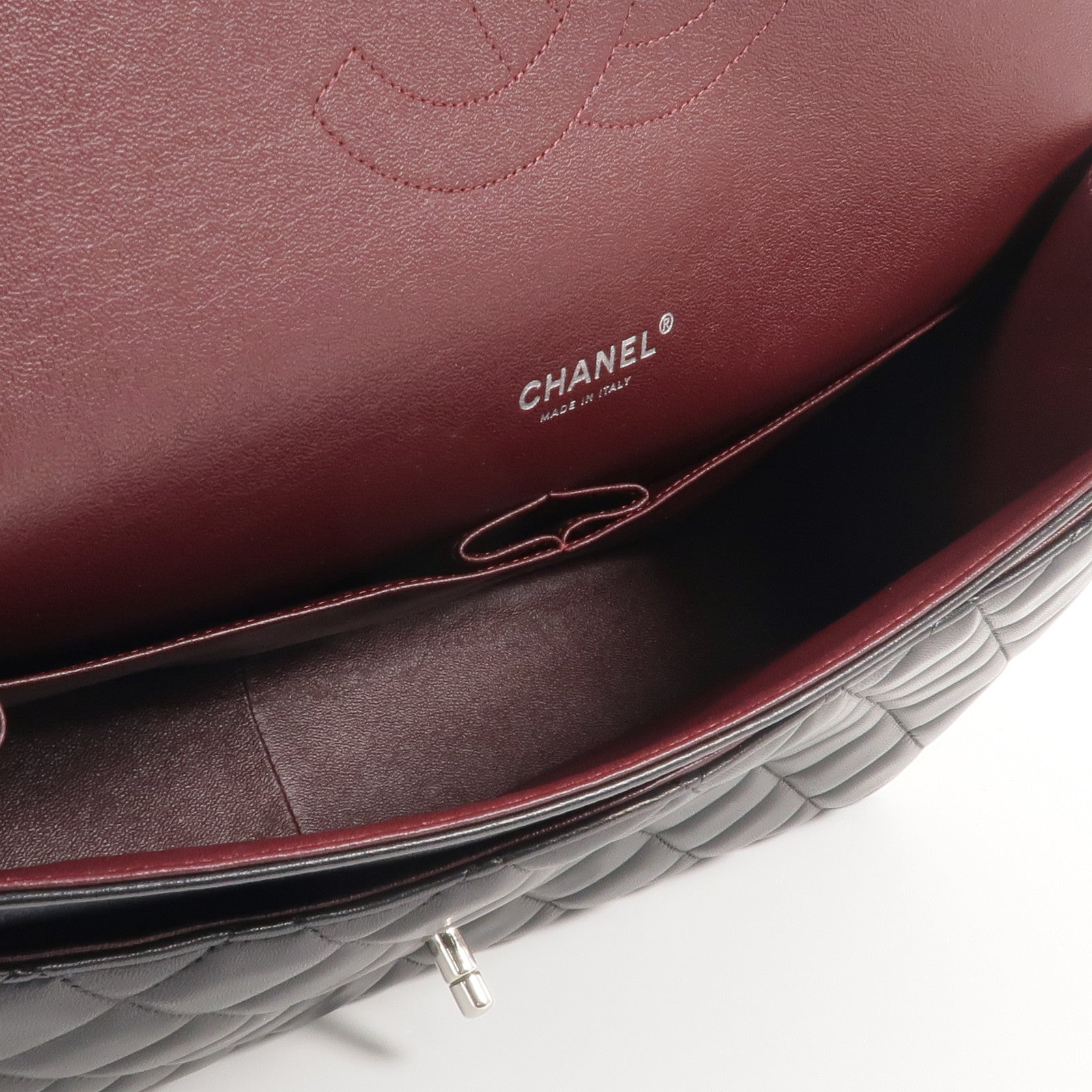 CHANEL 羊皮皮革Maxi Classic銀扣鏈帶肩背袋