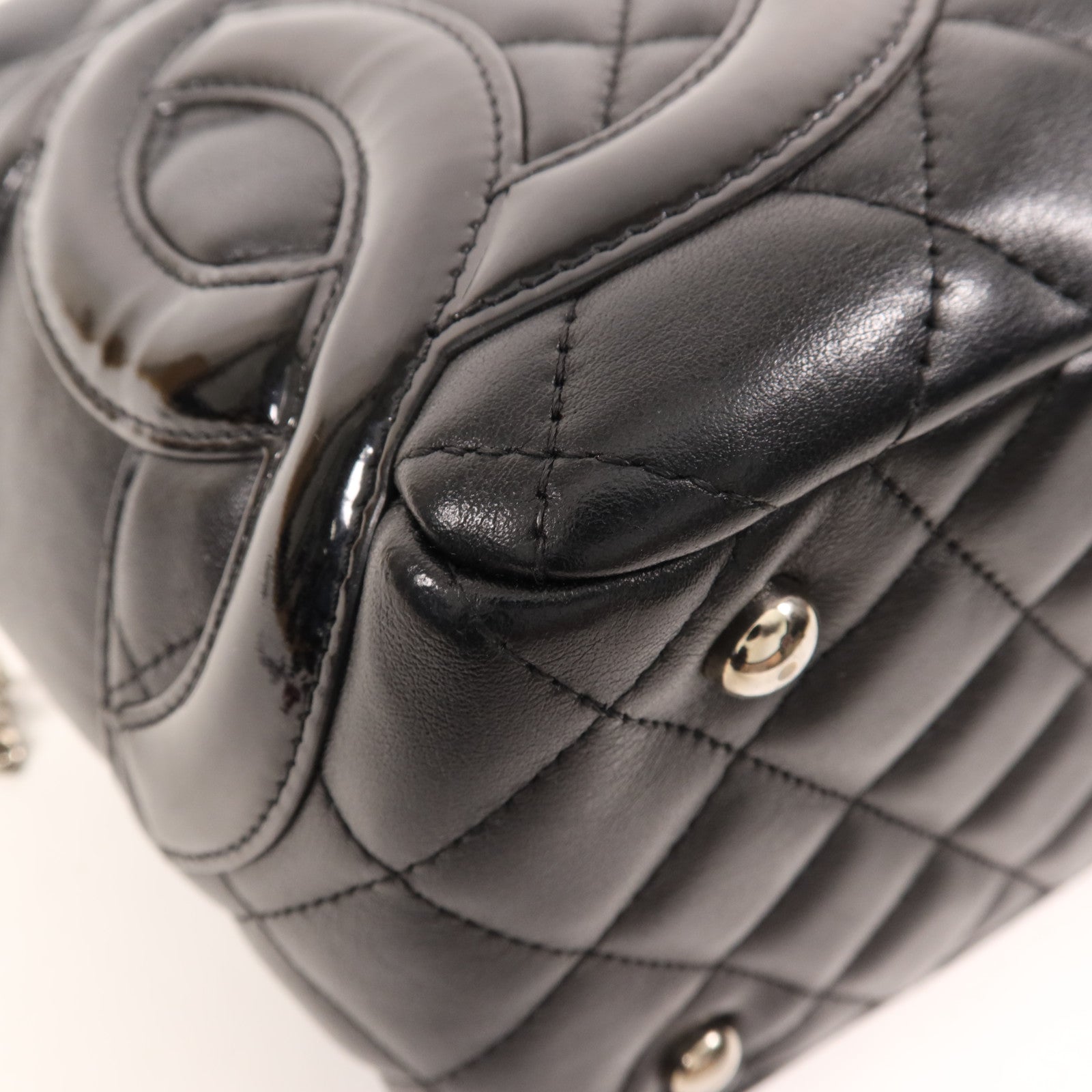 CHANEL 羊皮皮革Cambon Bag銀扣肩背袋