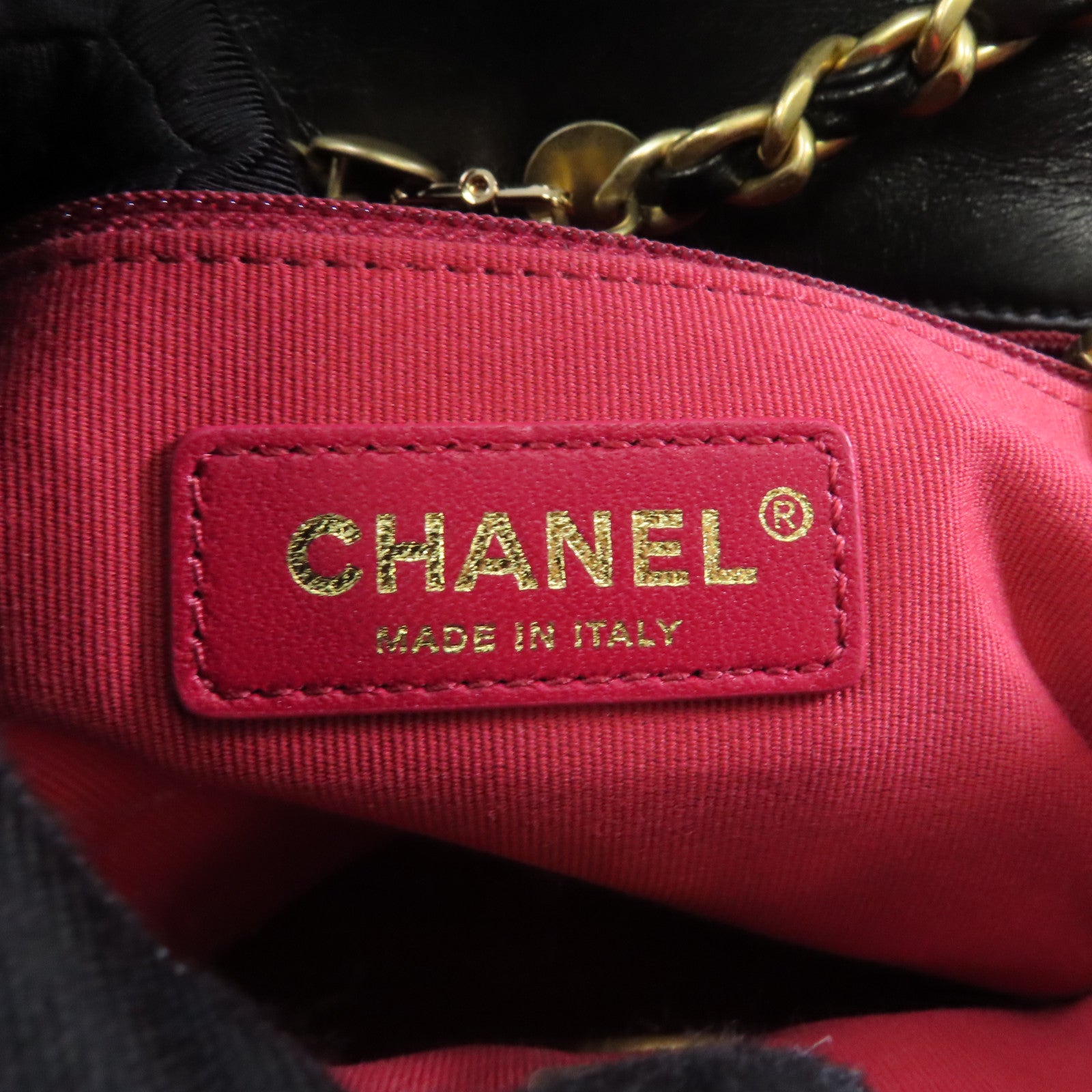 CHANEL 菱格羊皮皮革Chain Shoulder金扣鏈帶肩背袋黑色