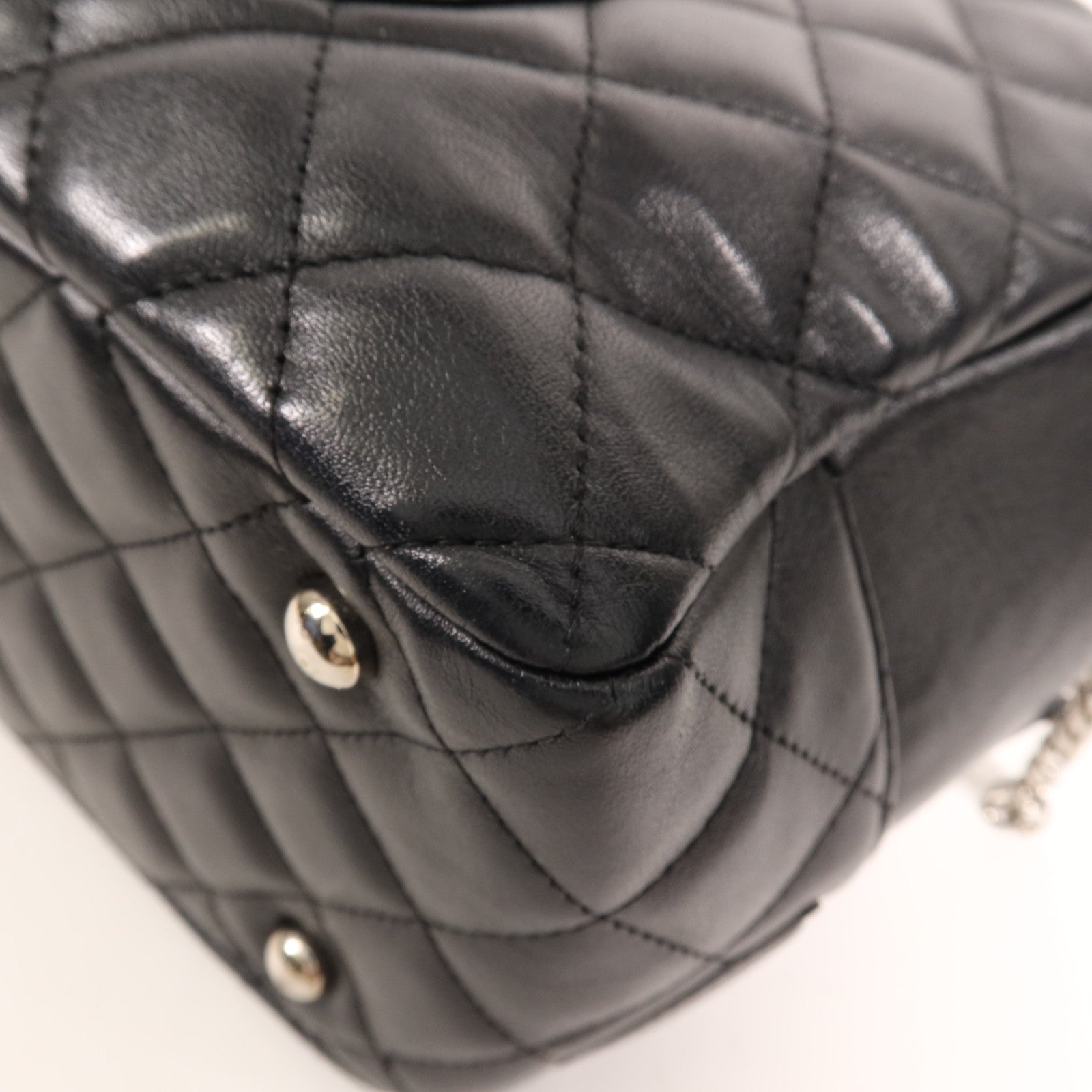 CHANEL 羊皮皮革Cambon Bag銀扣肩背袋