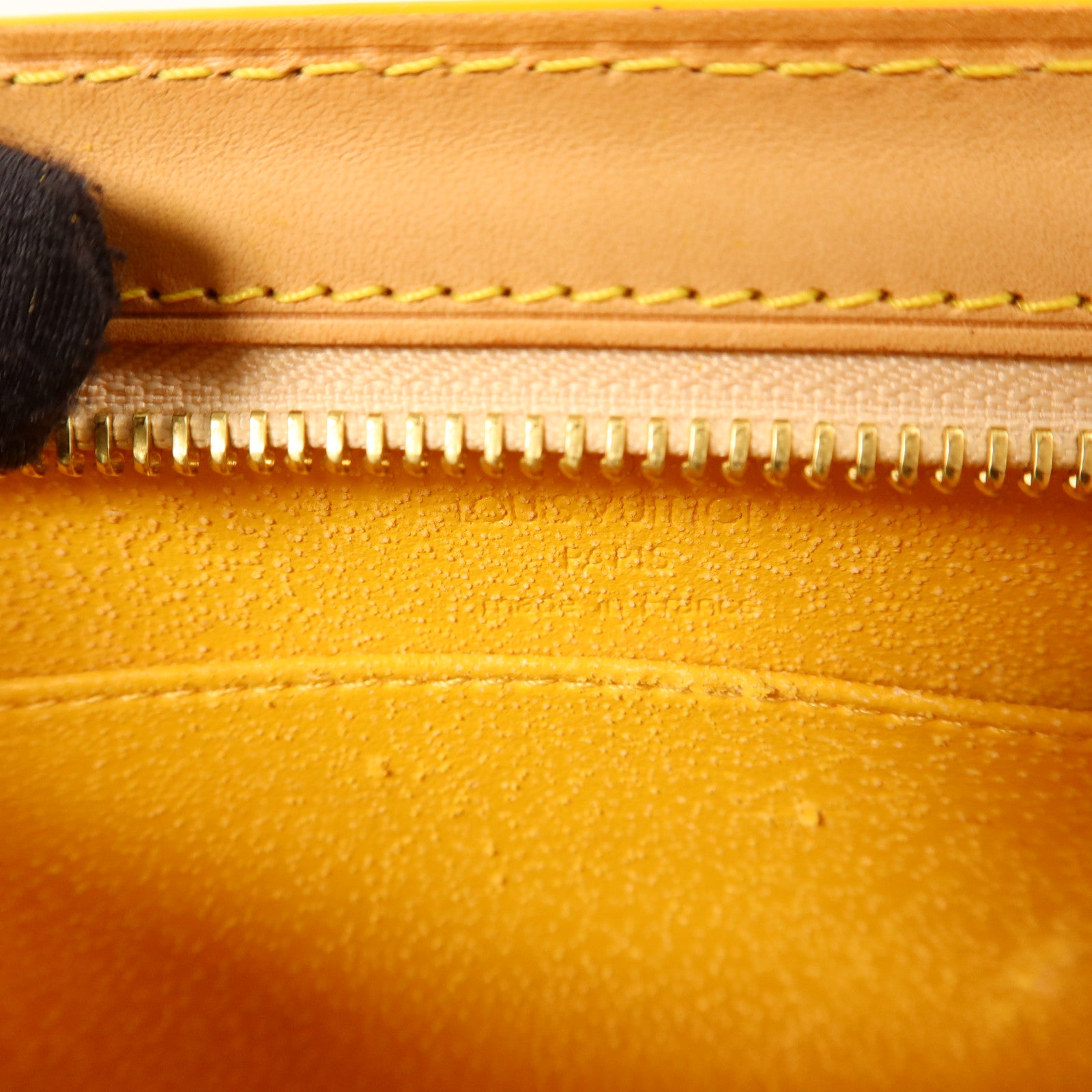 LOUIS VUITTON Monogram Vernis Mini Forsyth金扣手挽袋