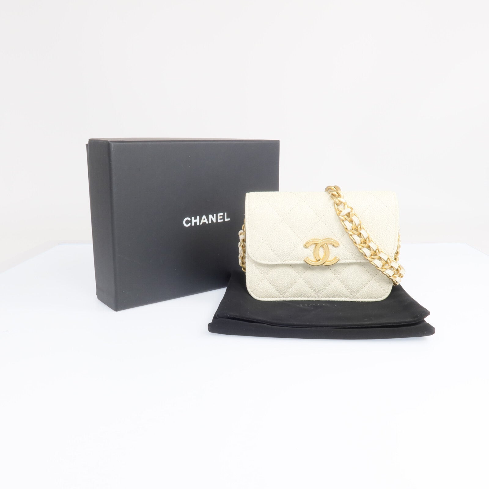 CHANEL 牛皮皮革Chain Shoulder金扣鏈帶肩背袋