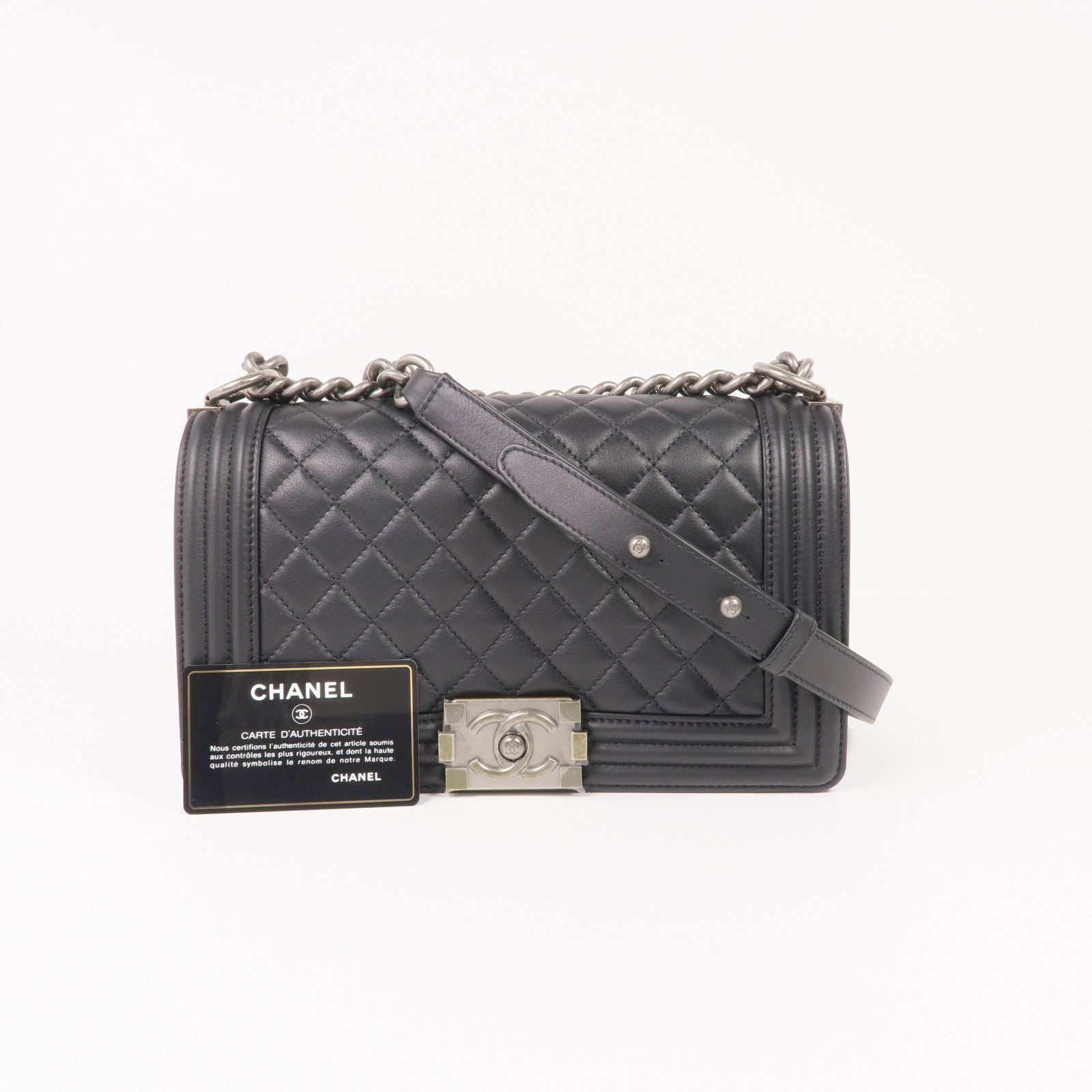 CHANEL 牛皮皮革Boy 25銀扣鏈帶肩背袋