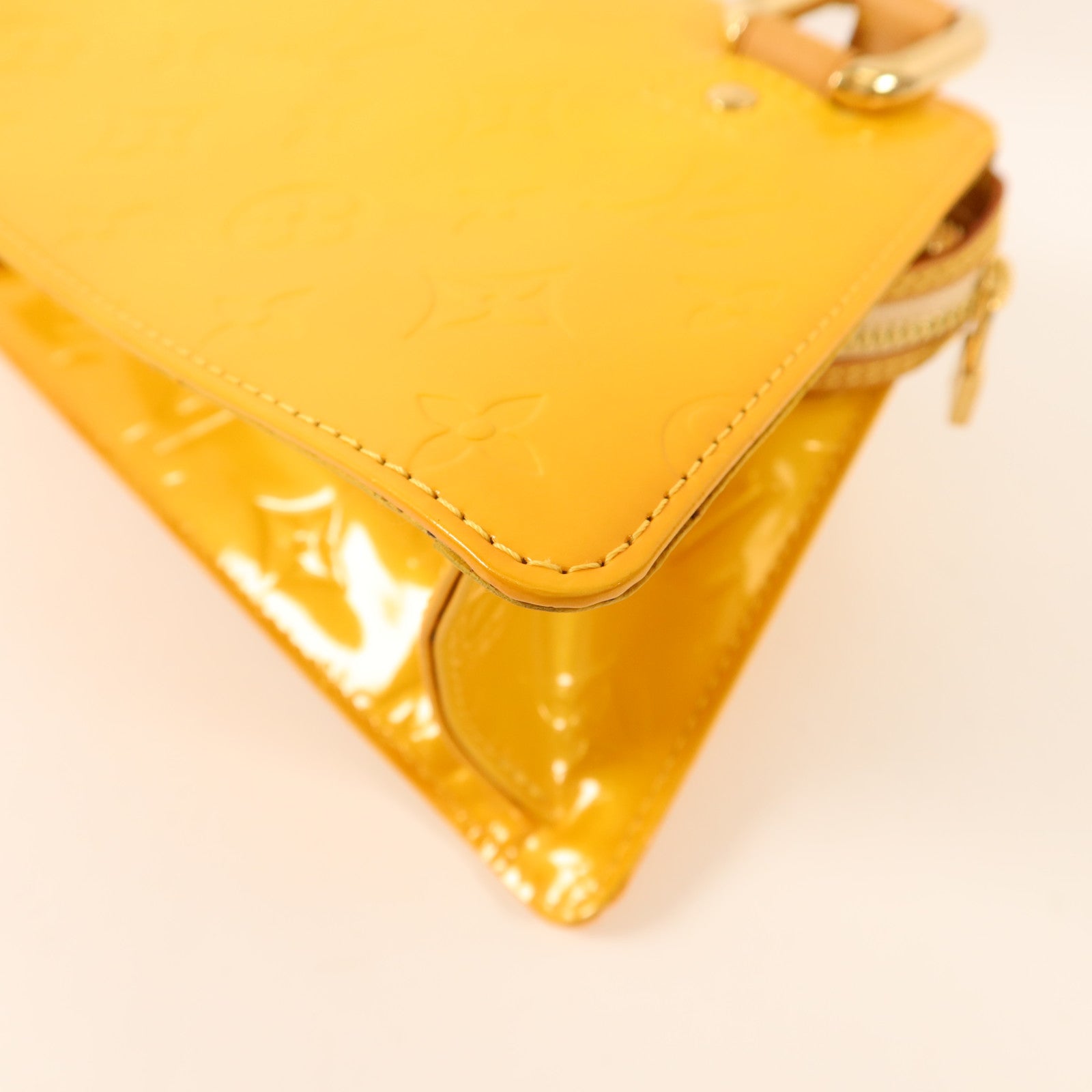 LOUIS VUITTON Monogram Vernis Mini Forsyth金扣手挽袋