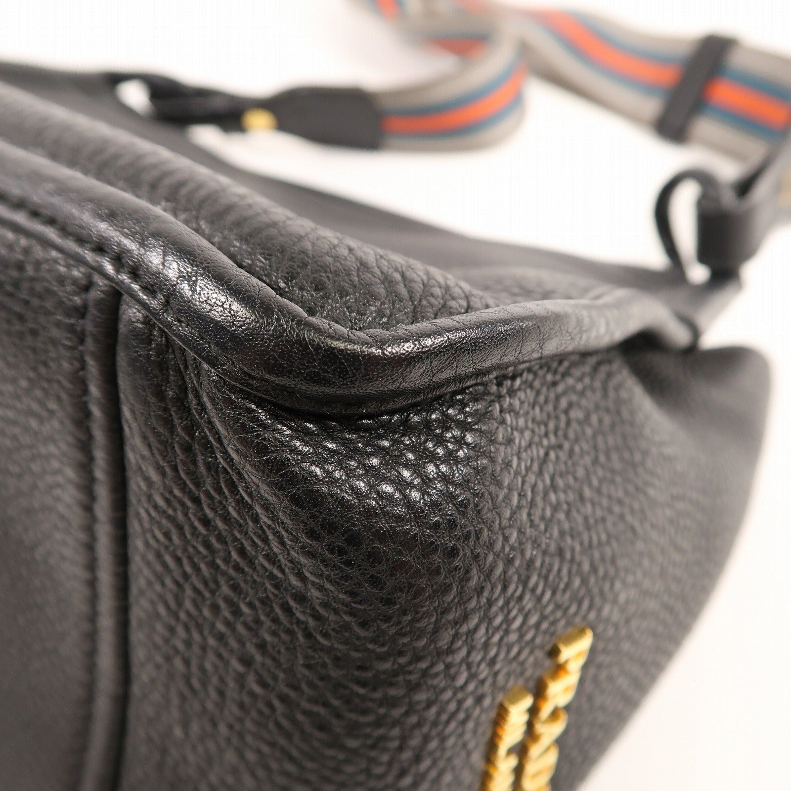 PRADA 牛皮皮革Shoulder Bag金扣肩背袋