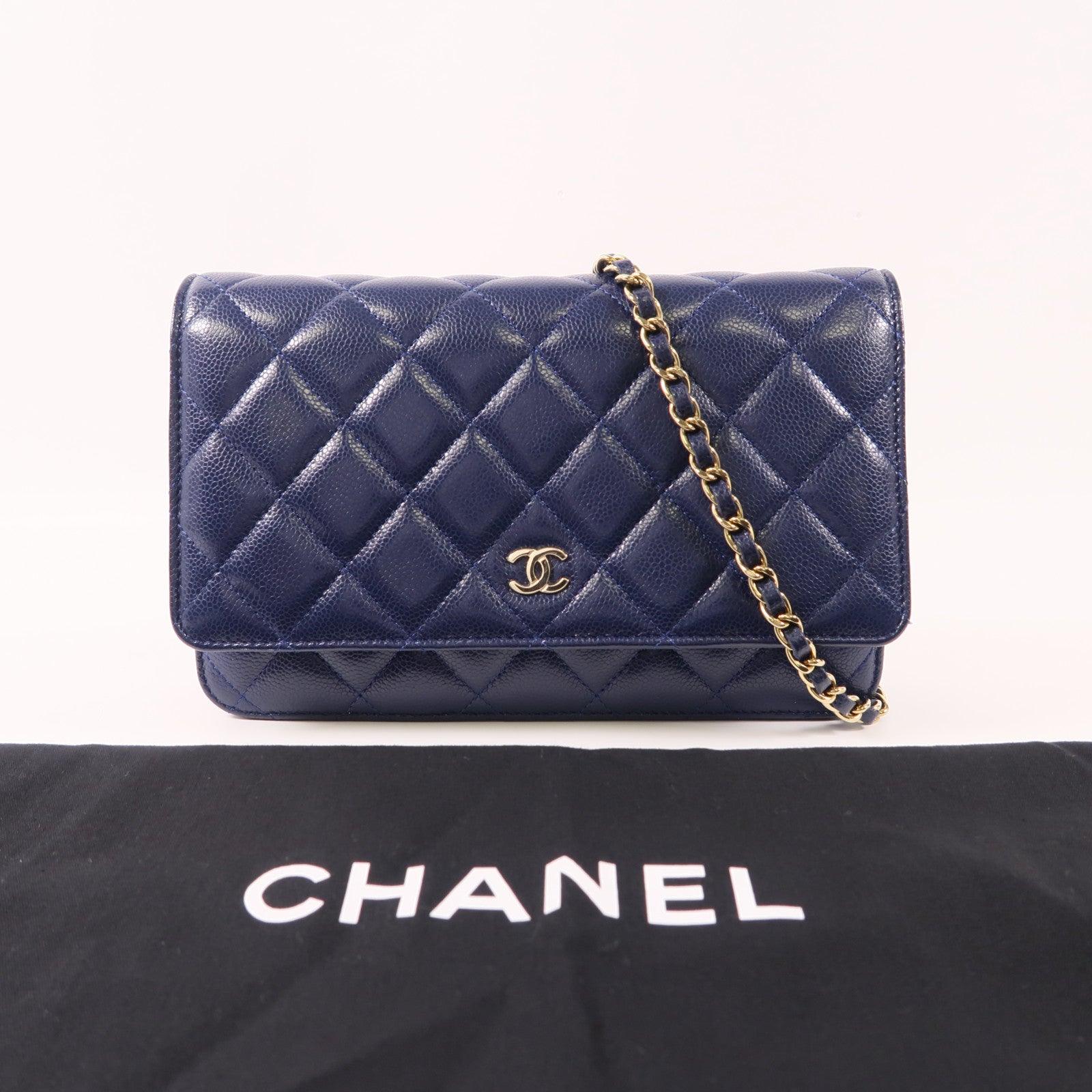 CHANEL 牛皮皮革WOC Wallet On Chain金扣鏈帶肩背袋