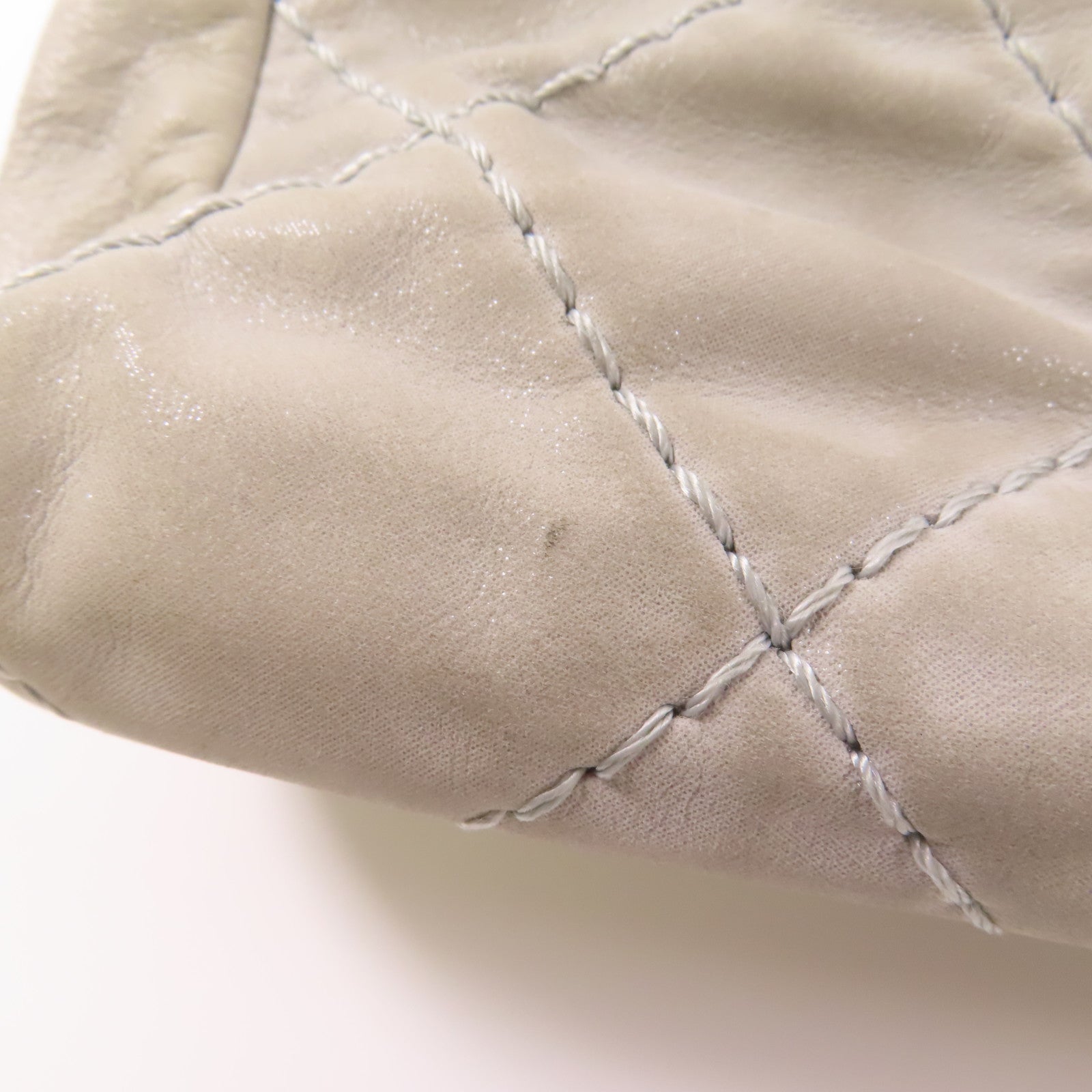 CHANEL 皮革Shoulder Bag銀扣鏈帶肩背袋