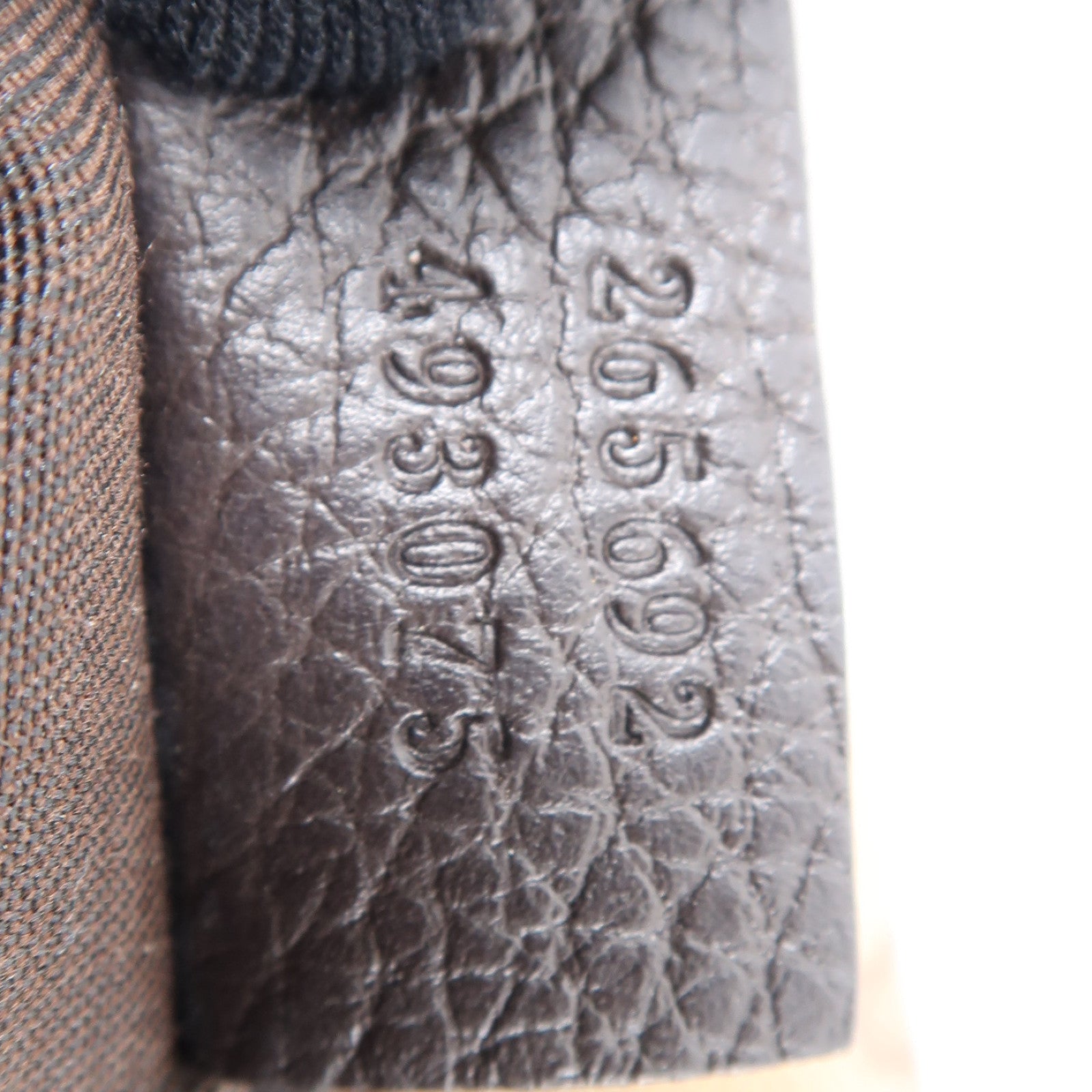 GUCCI 塗層帆布GG Shoulder銀扣肩背袋啡色