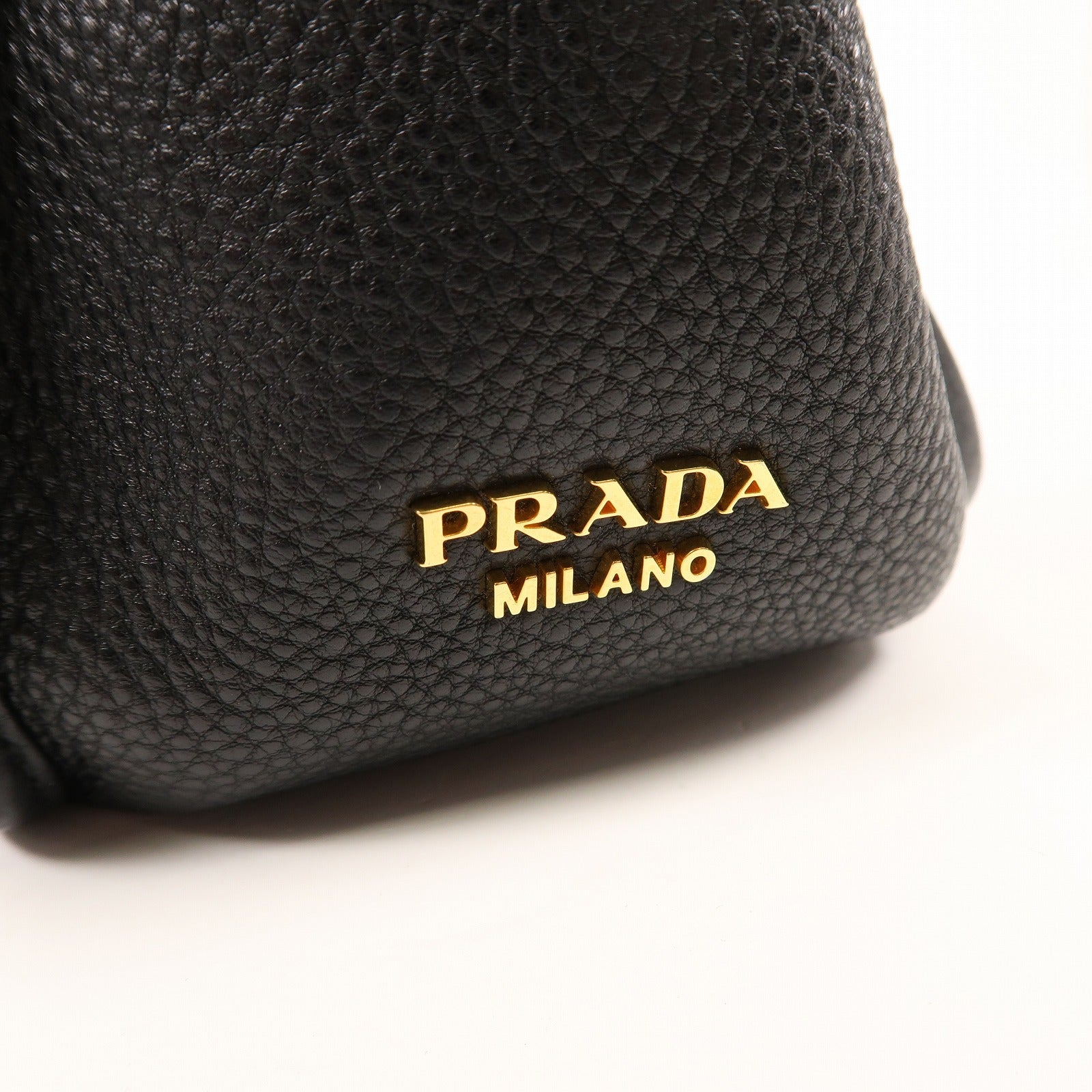 PRADA 牛皮皮革Shoulder Bag金扣肩背袋