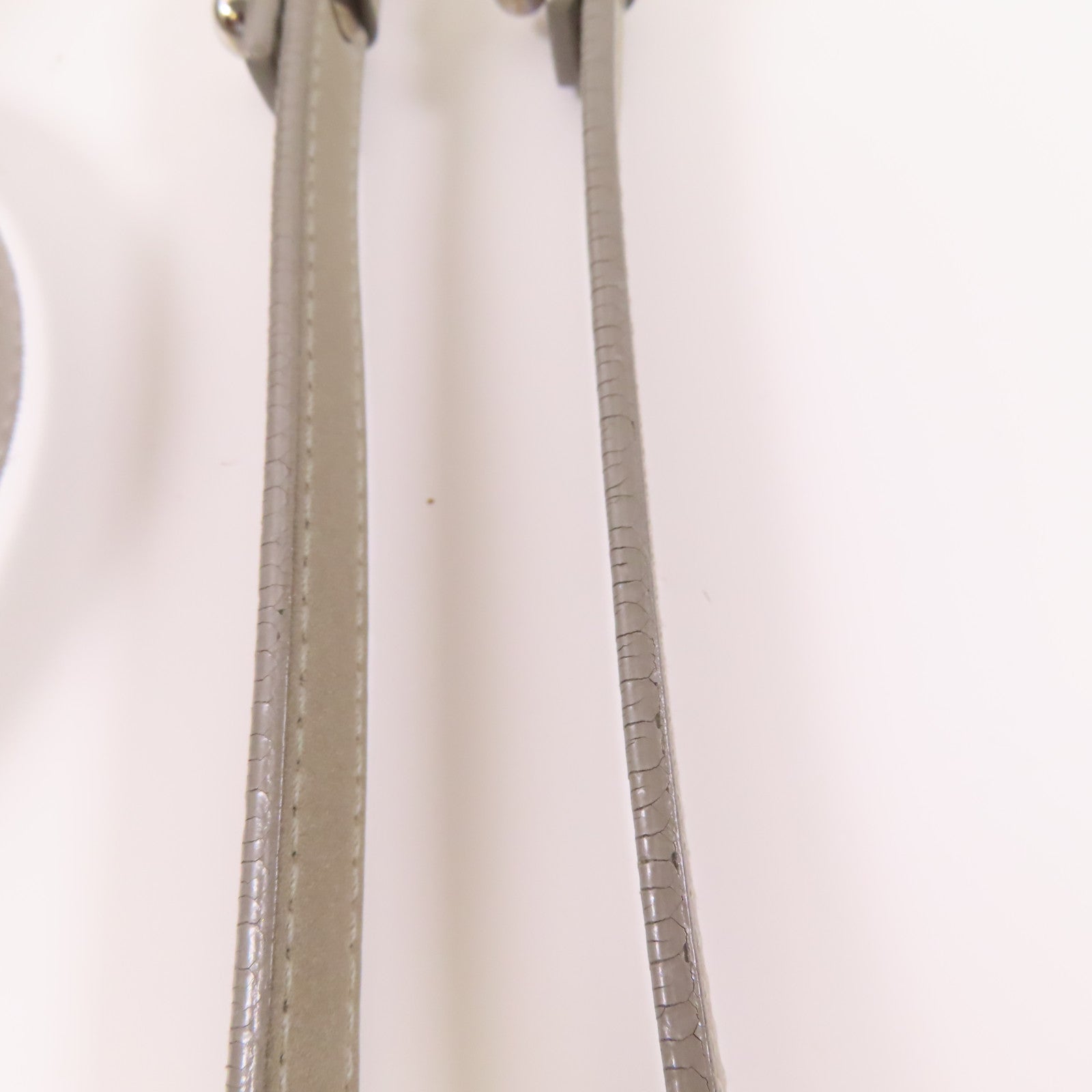 CHANEL 皮革Shoulder Bag銀扣鏈帶肩背袋