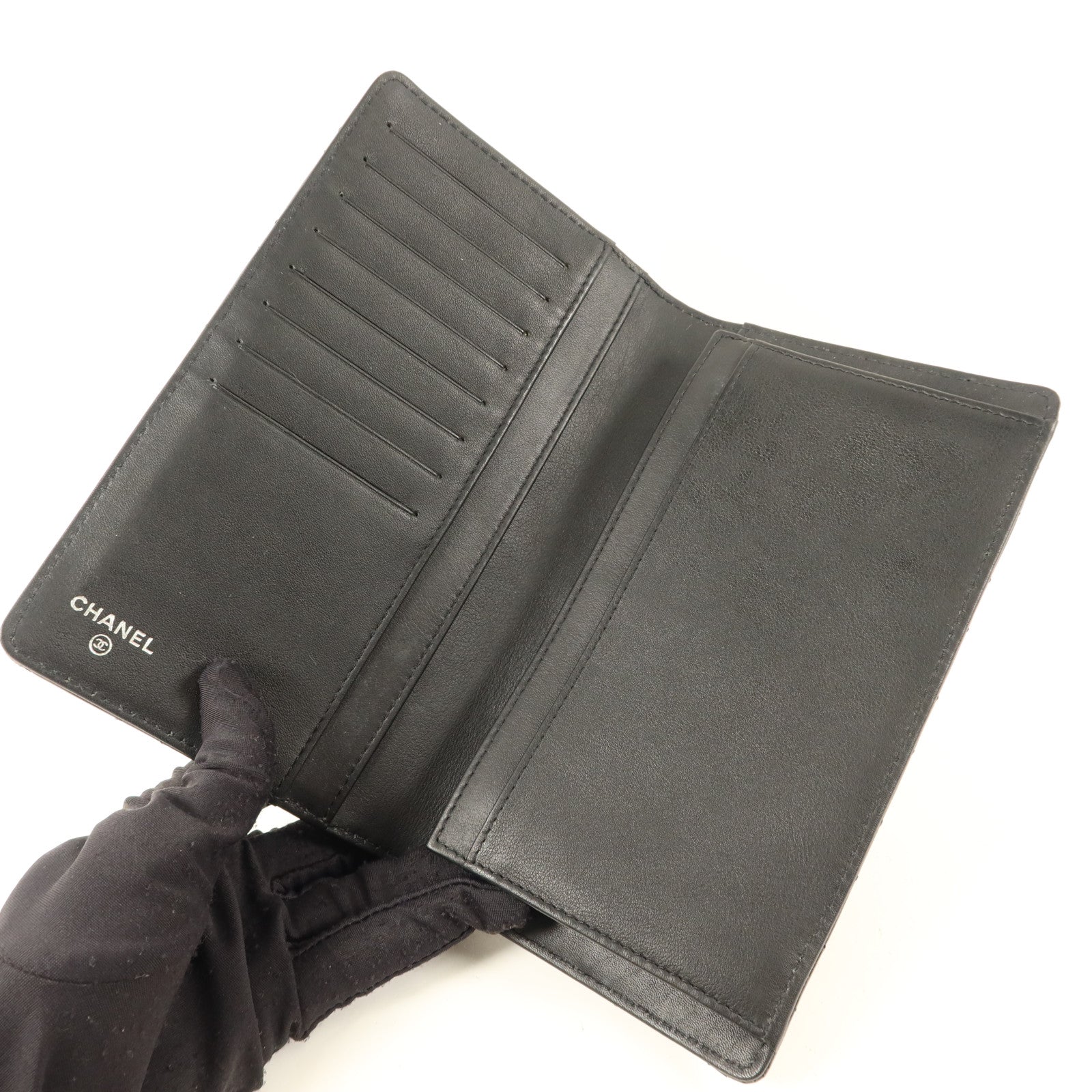 CHANEL 漆皮皮革Long Bifold Wallet銀扣長錢包