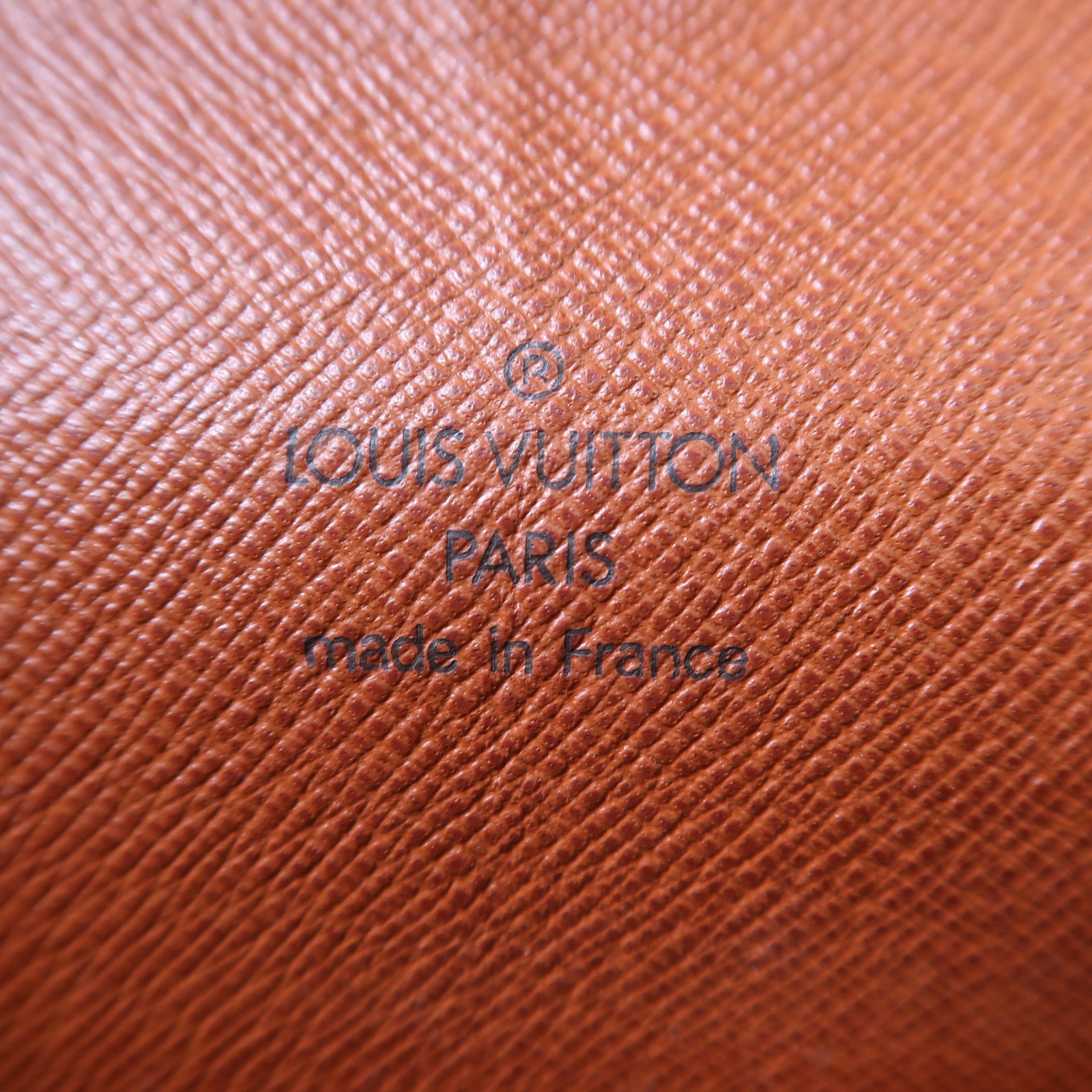 LOUIS VUITTON Damier Ebene Tribeca Mini肩背袋啡色