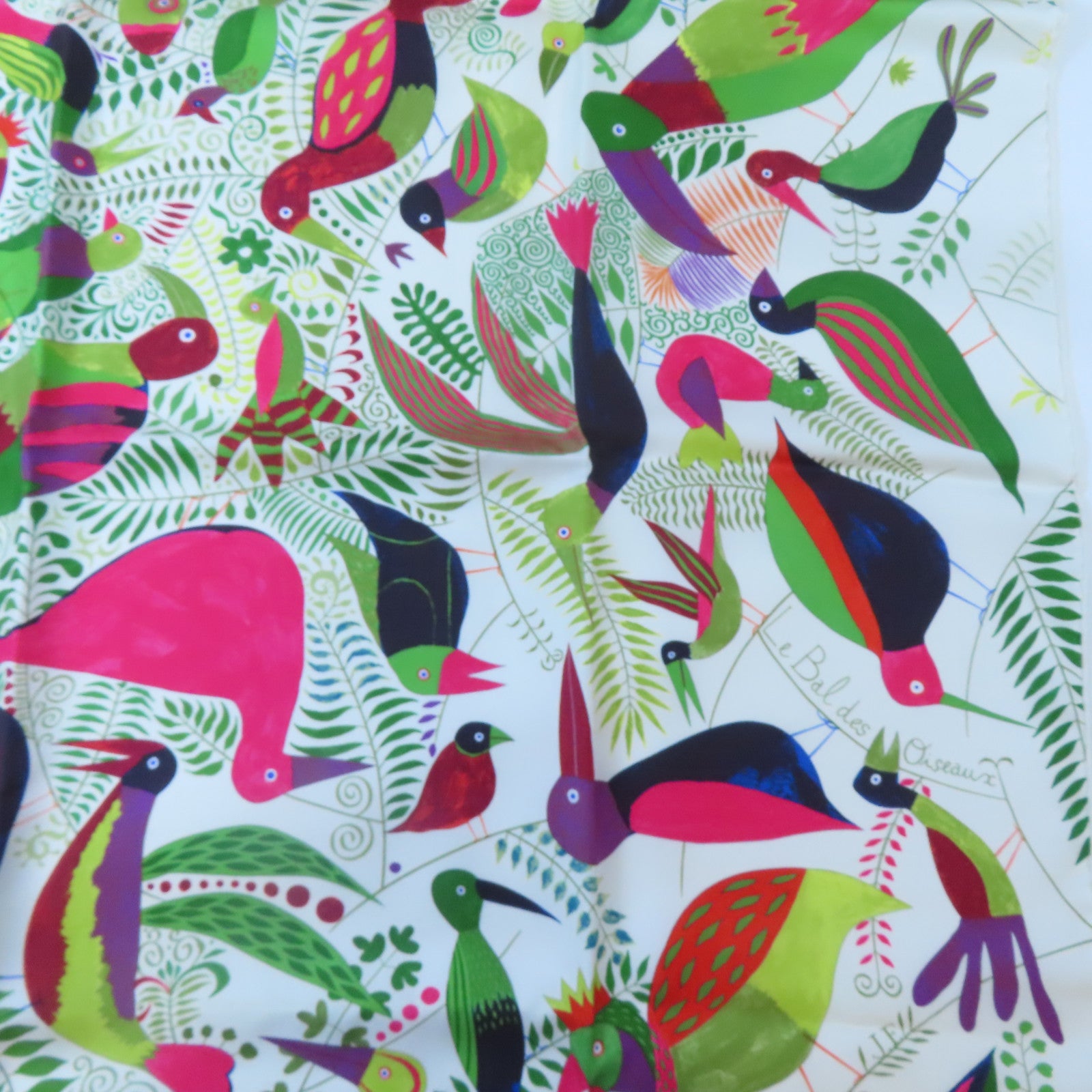 HERMES 絲質Carre 90 Scarf絲巾白色/綠色/桃紅色