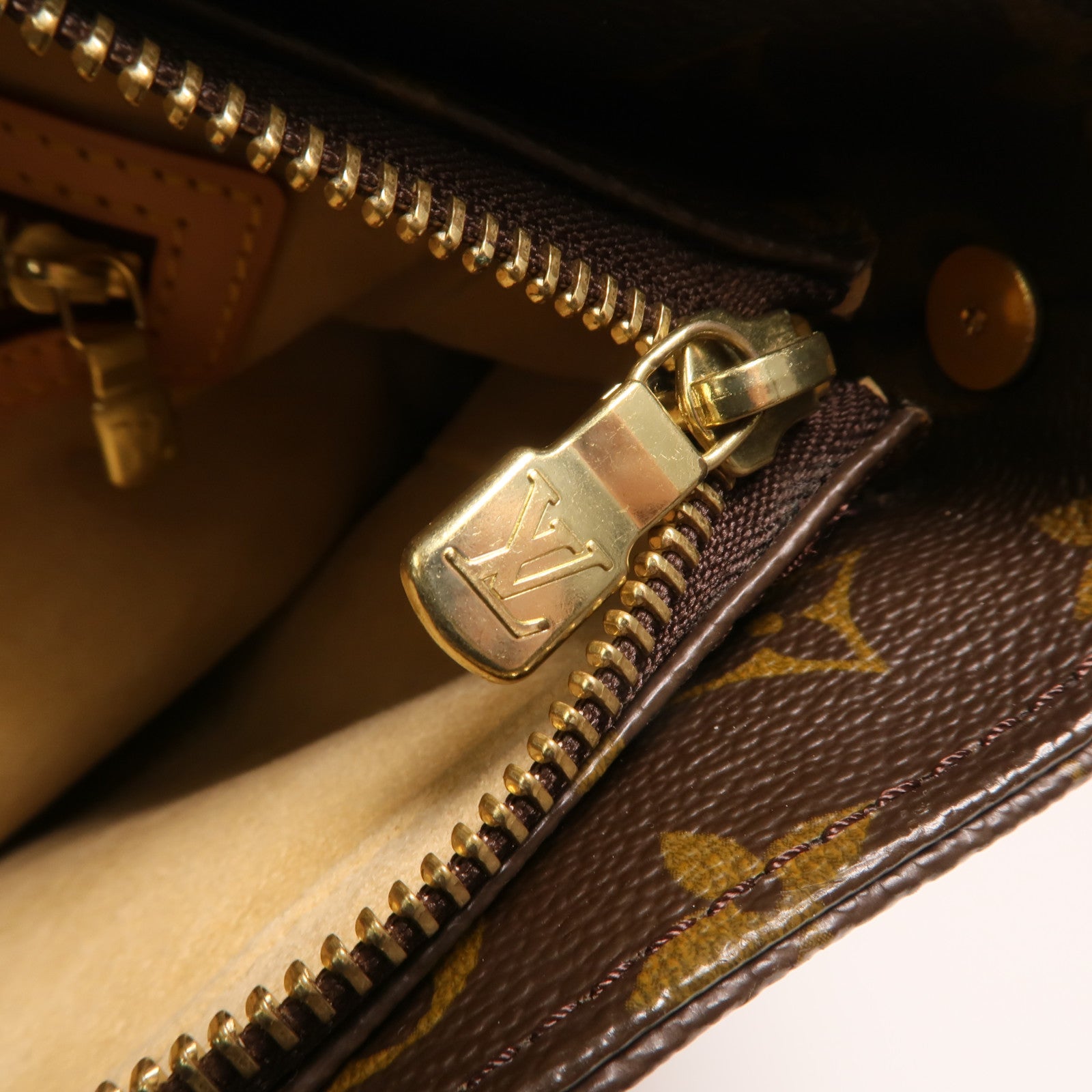 LOUIS VUITTON Monogram Looping GM金扣肩背袋