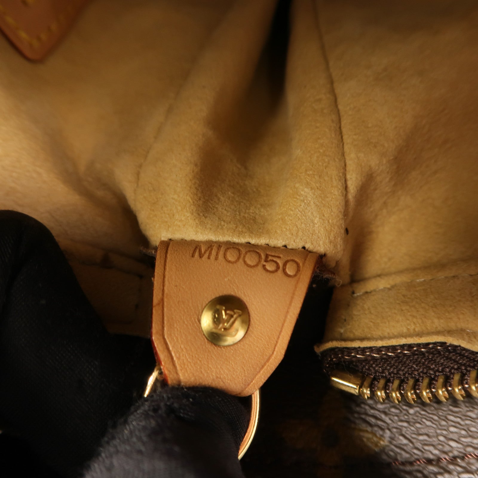 LOUIS VUITTON Monogram Looping GM金扣肩背袋