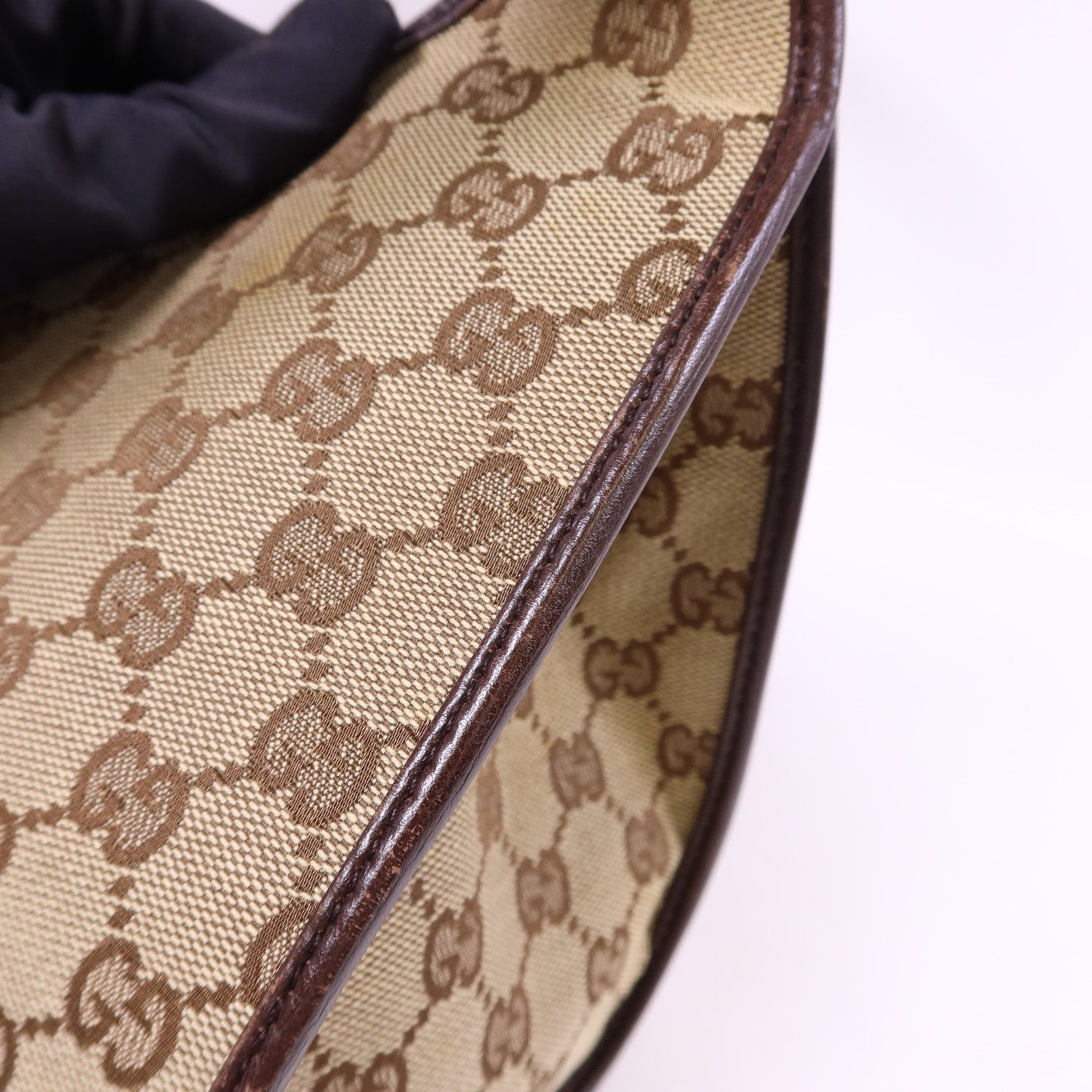 GUCCI 帆布Jackie銀扣肩背袋